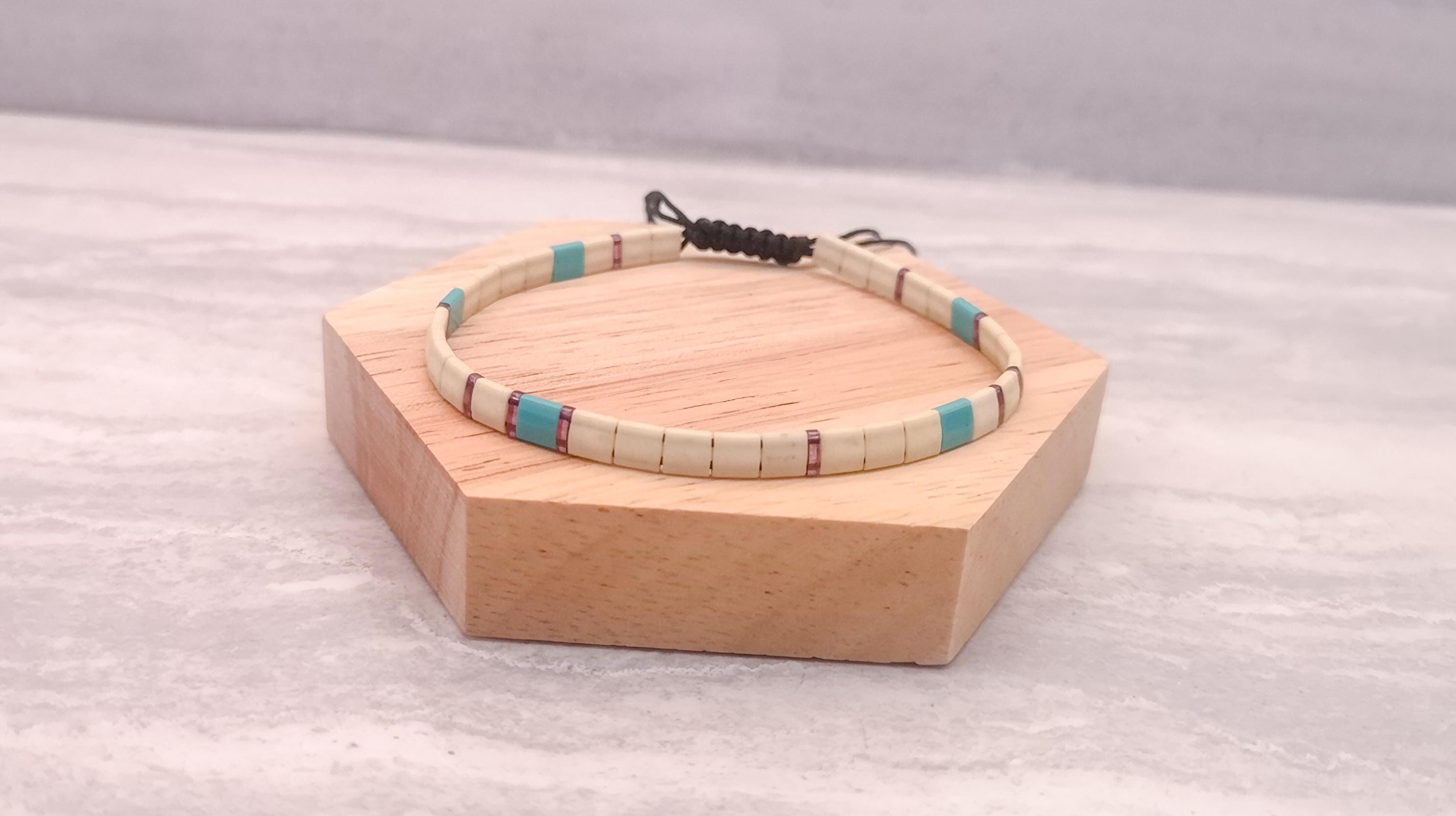 Beaded bracelet, unisex ivory glass beads bracelet, photo 2