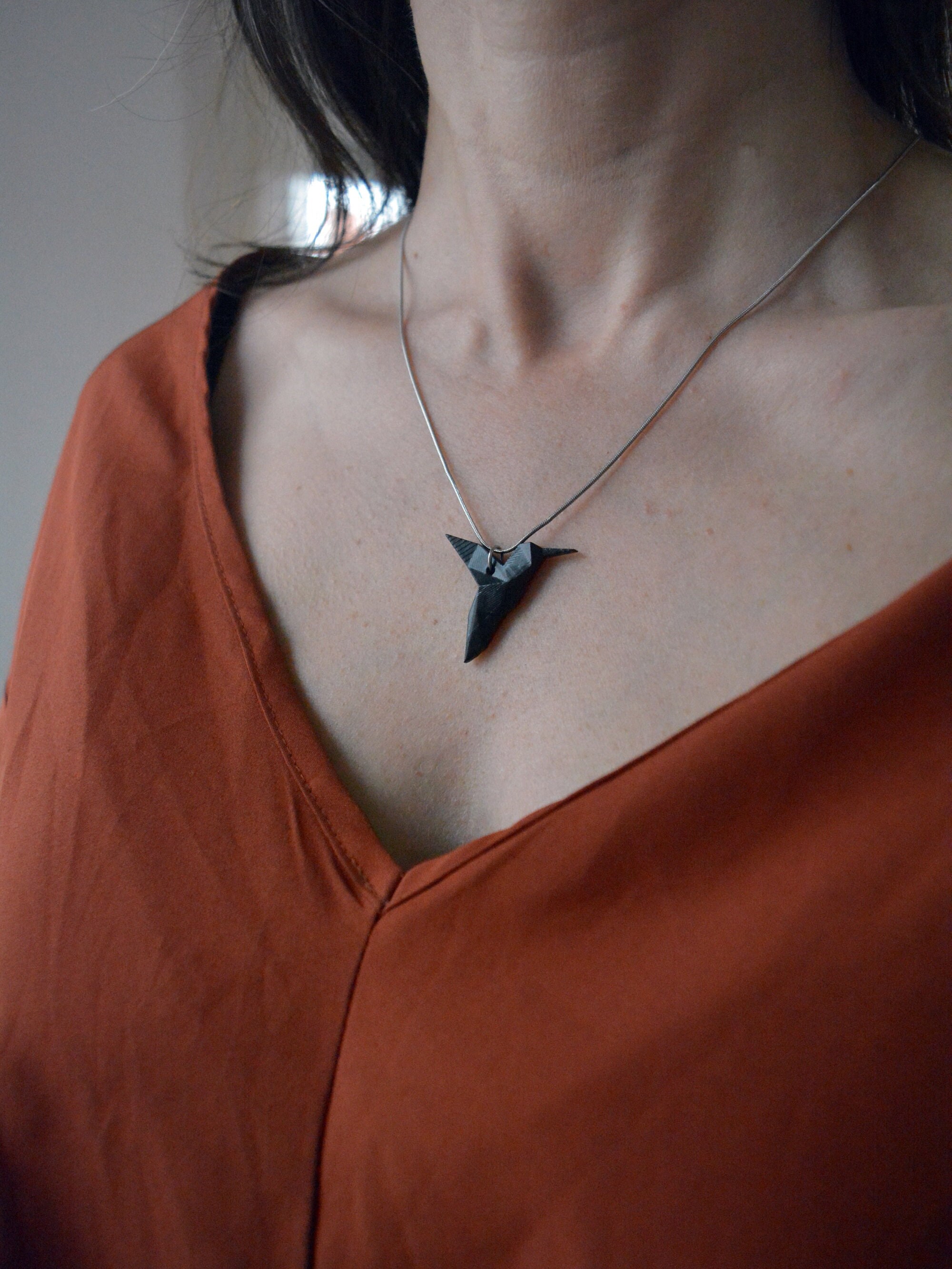 Origami Hummingbird Necklace: Geometric Resin Bird Pendant, photo 3