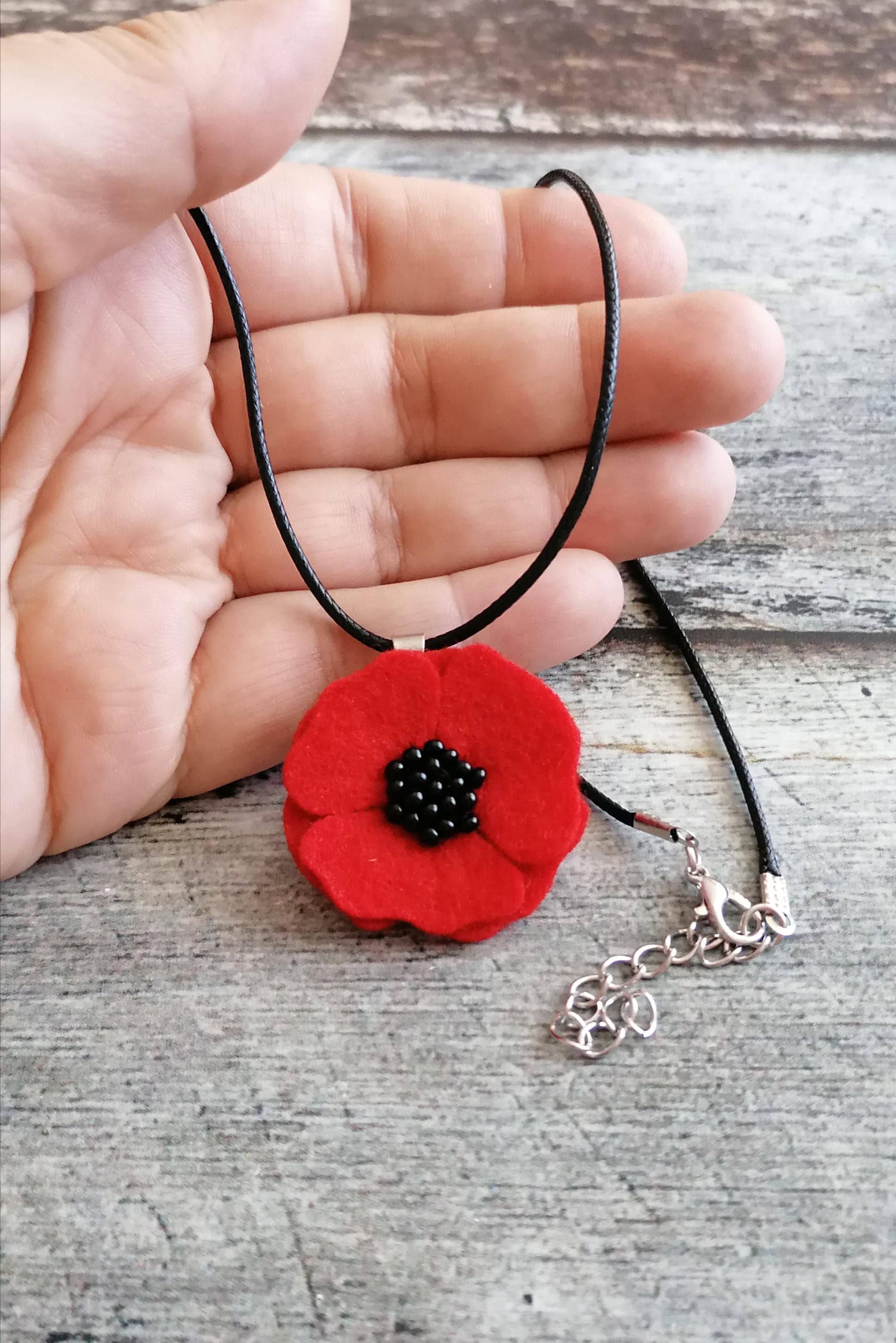 Red poppy Drop necklace, earrings and brooch, Wool felt flowers, Bohemian style, photo 3