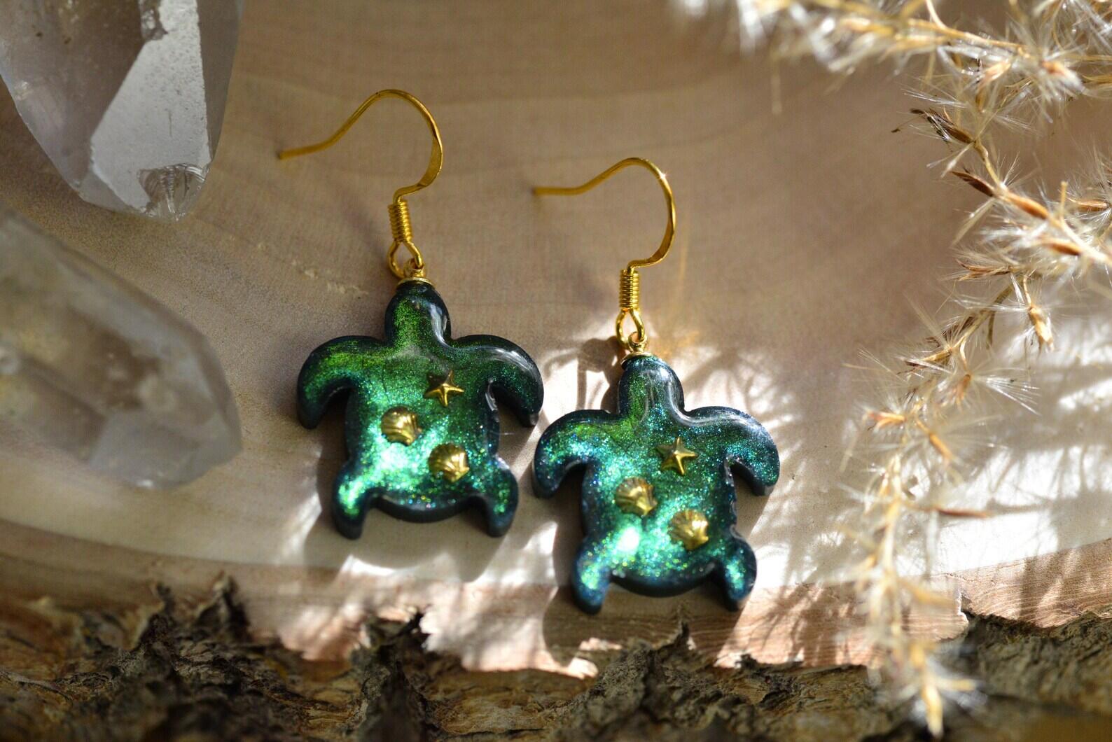 Ocean Resin Earrings - Sea Turtle Green Iridescent Gold Drop Jewelry, photo 2