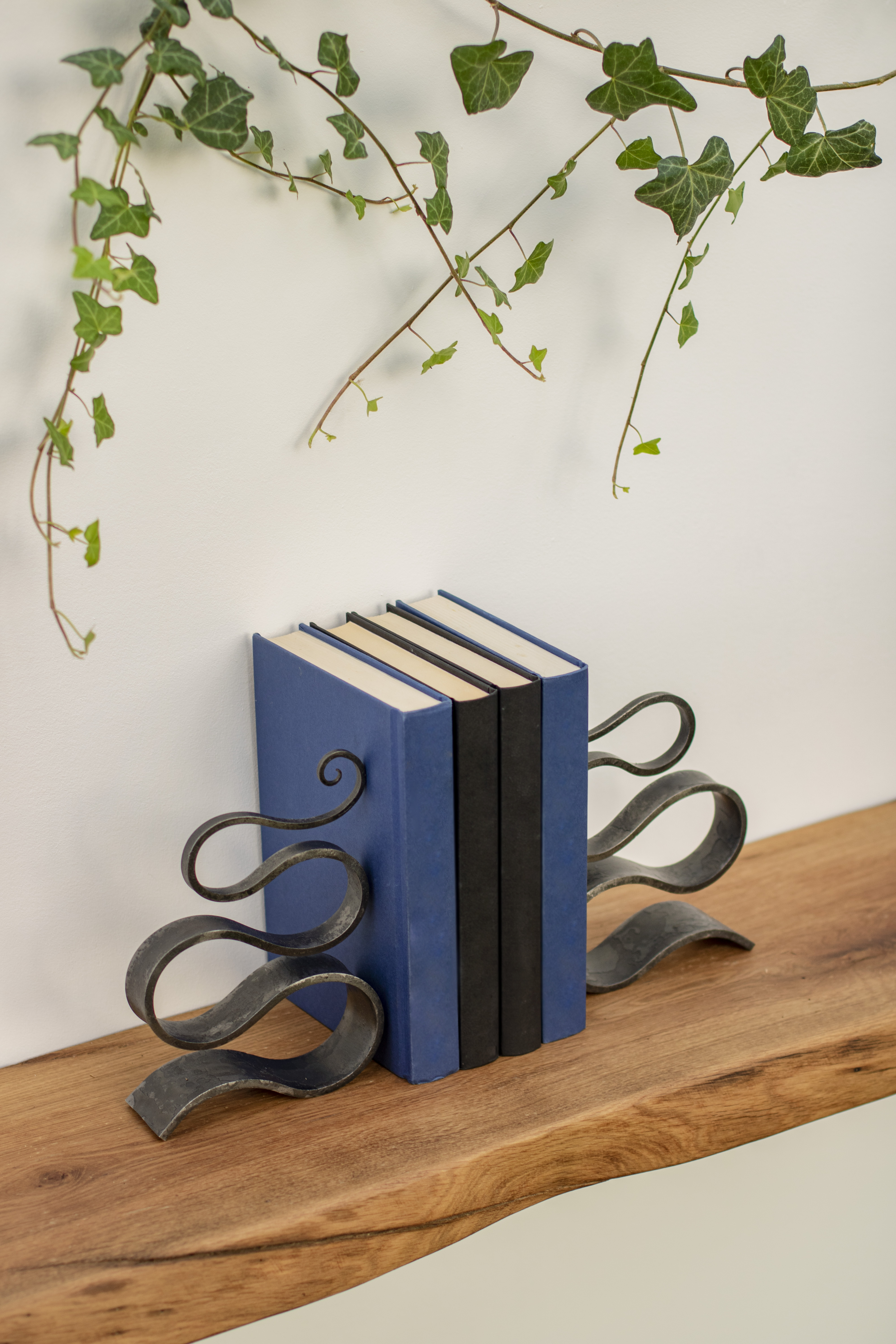 Hand forged wrought iron decorative bookends, photo 2