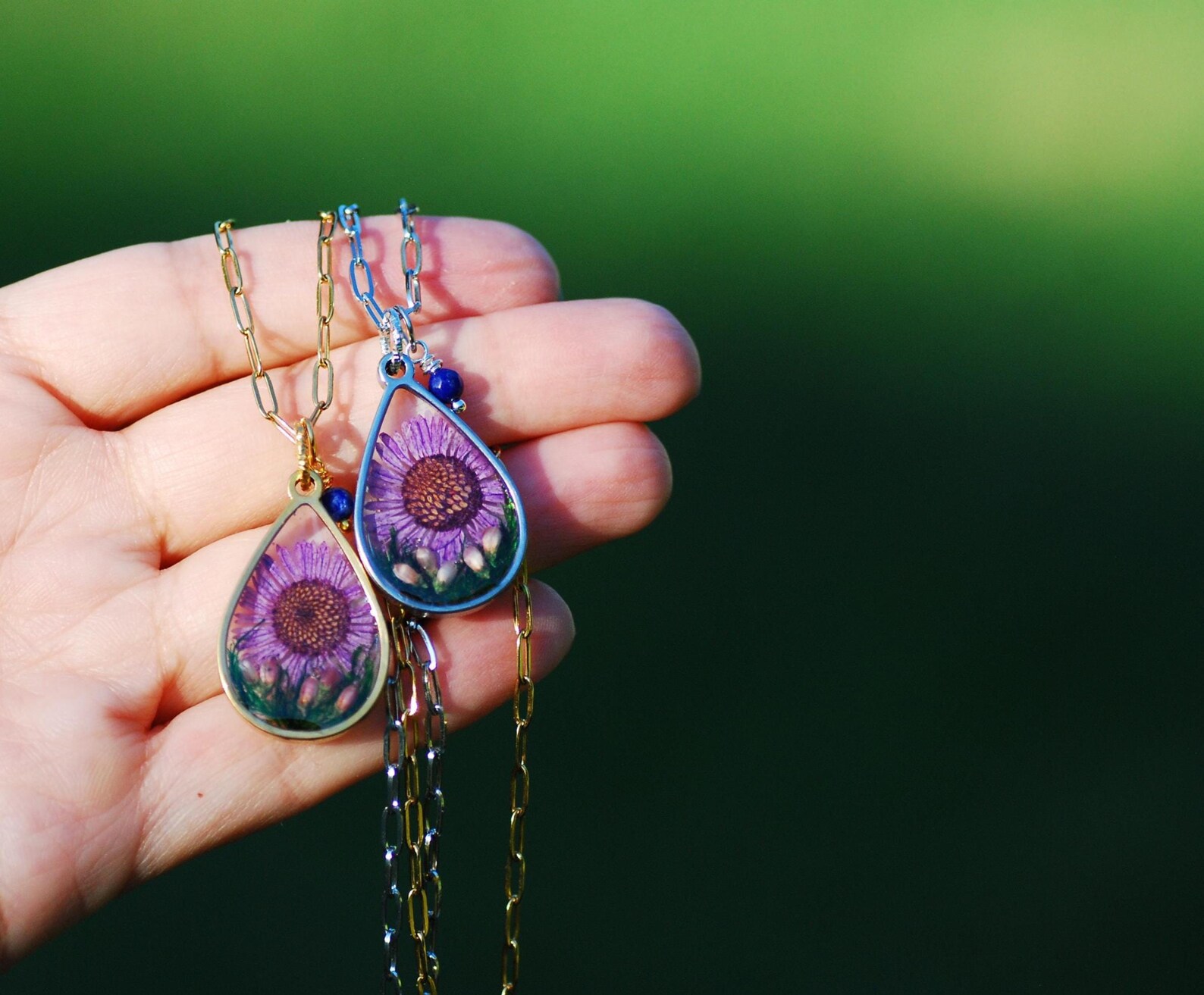 Botanical Resin Necklace - September Aster &amp; Lapis Pendant, photo 5