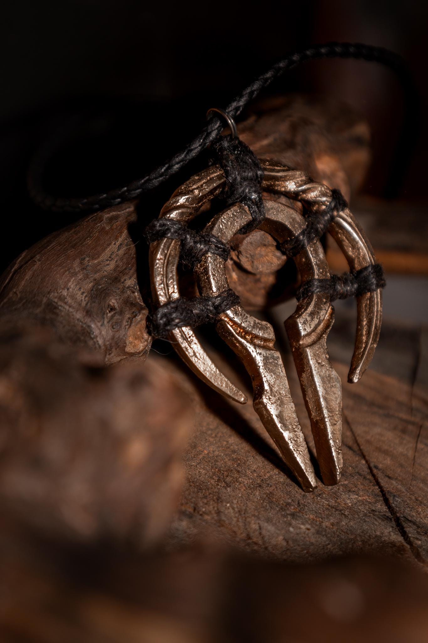 Midsommar Witch Talisman, Hand-cast bronze pendant, photo 2