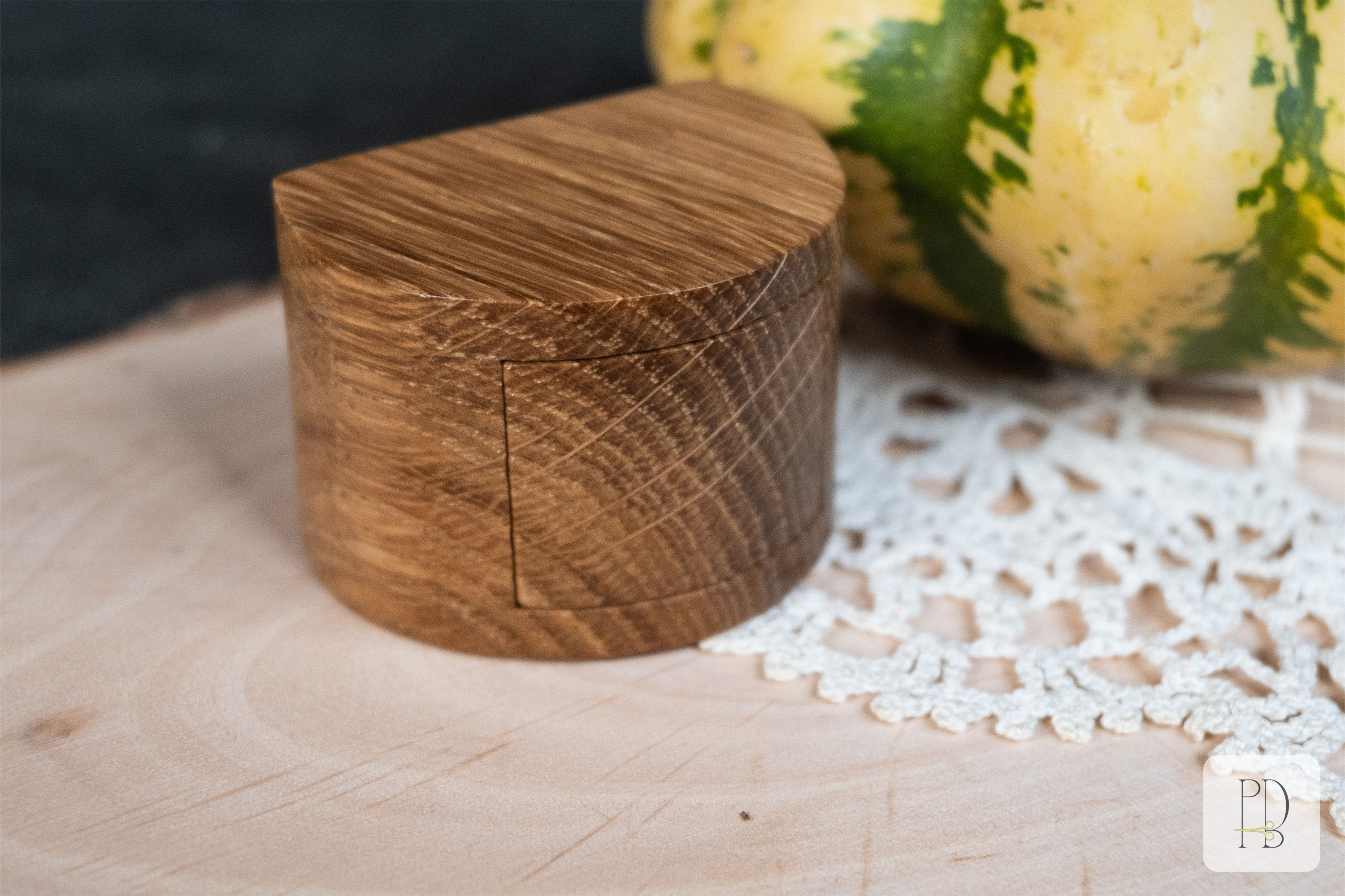 Handmade rustic wooden box for rings and small jewelry made out of oak, photo 2