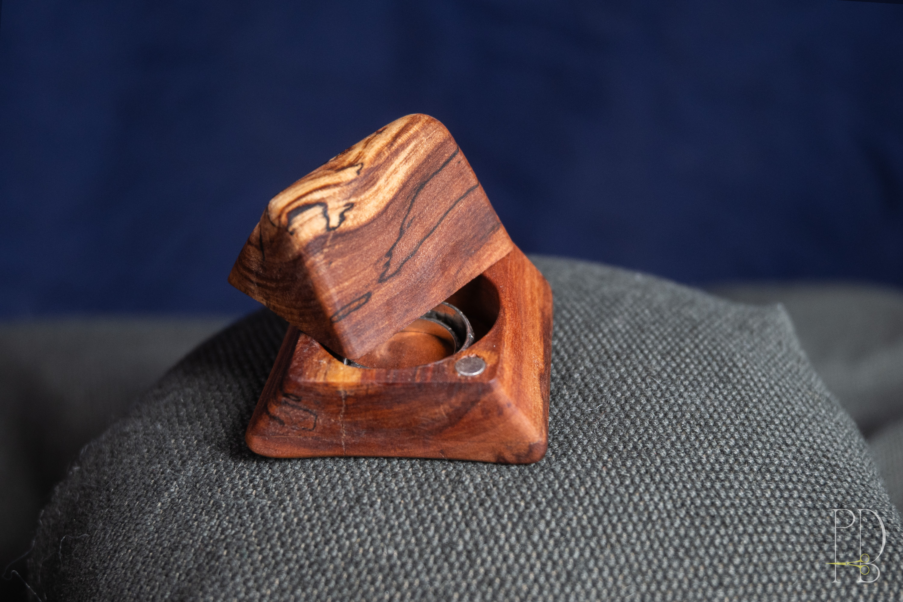 Handmade Rustic wooden Box for Rings and Small Jewelry made out of Cherry, photo 3