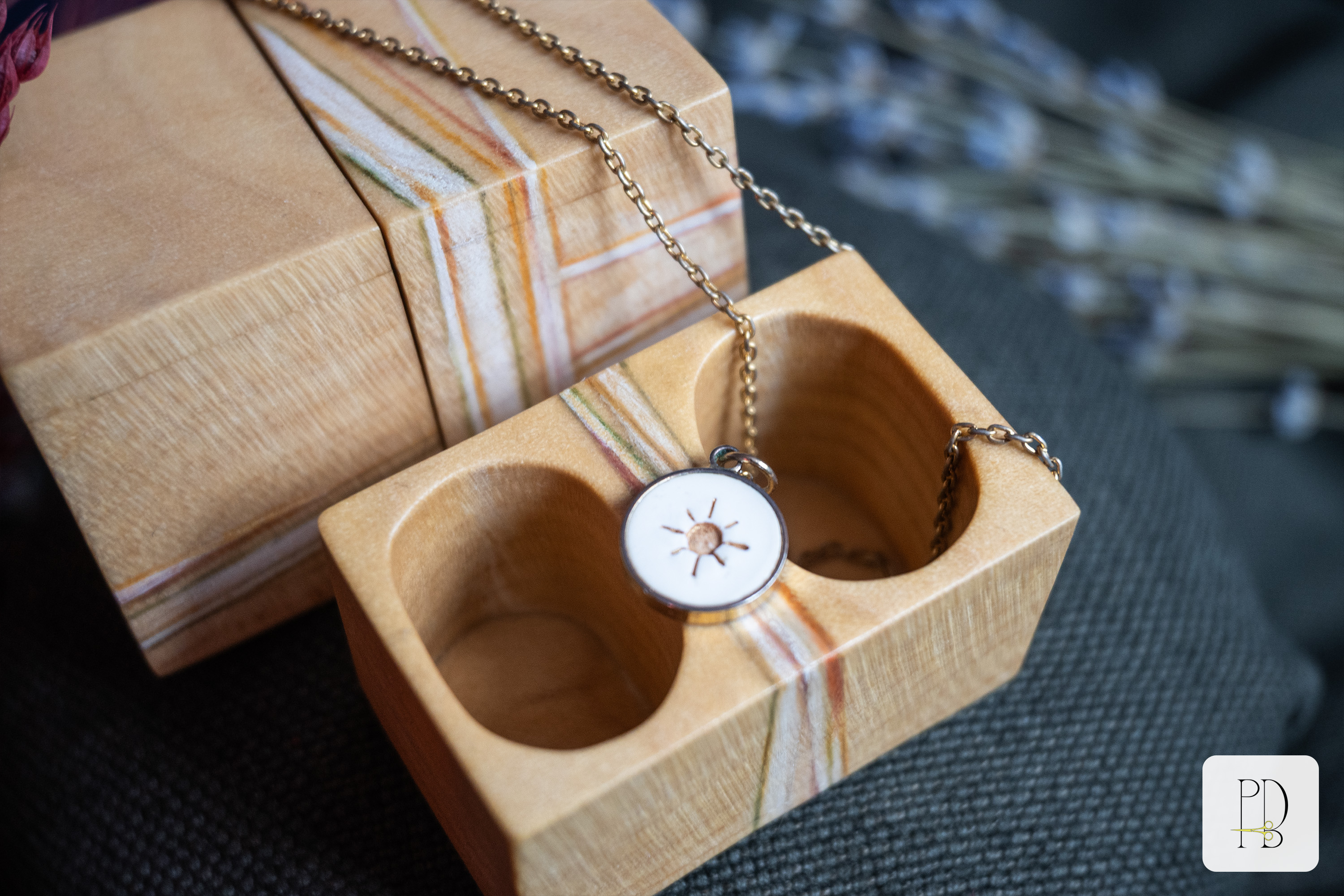 Natural maple wood jewelry box with a hidden compartment, photo 5