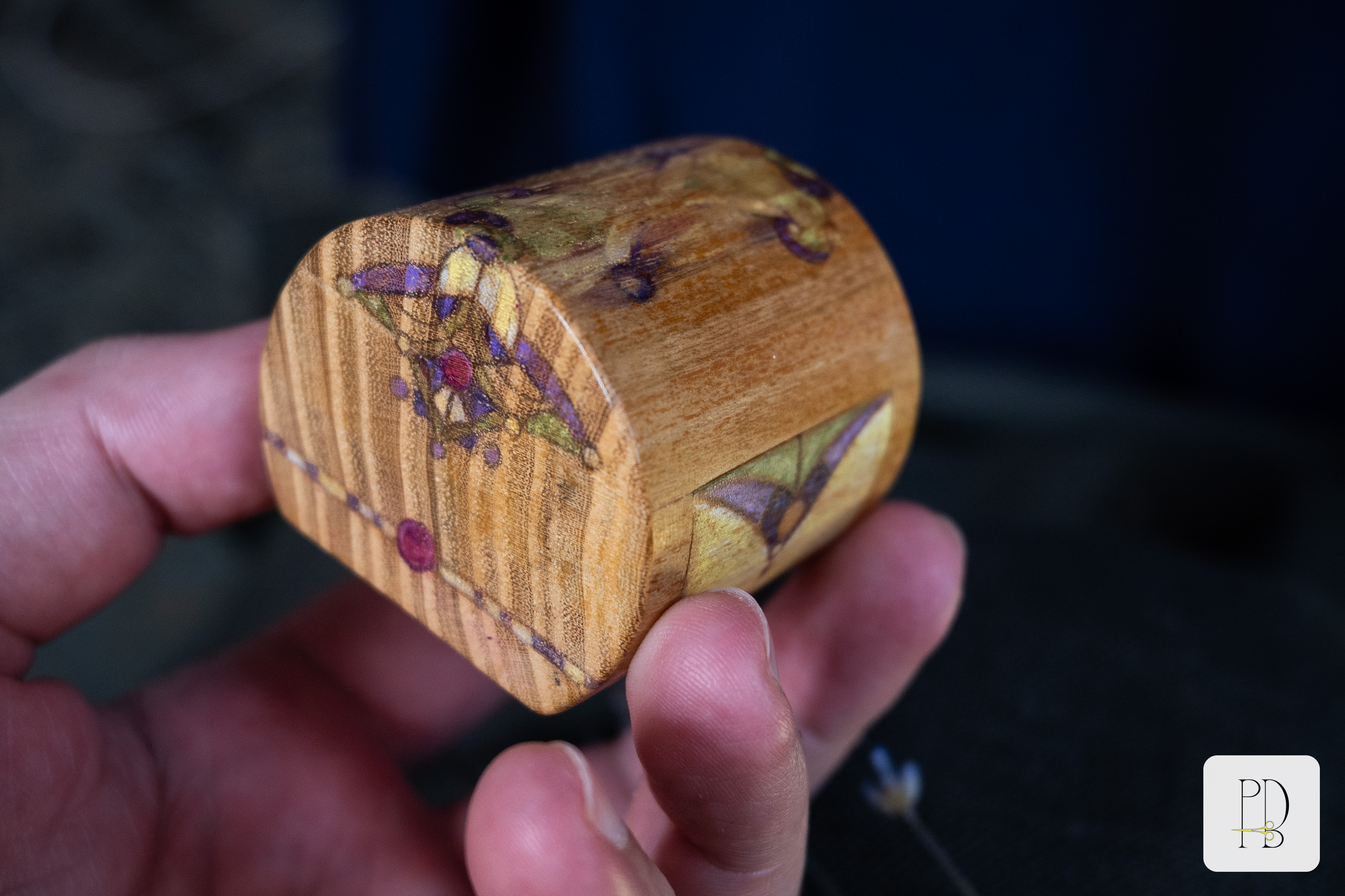 Tiny painted wooden box for all the small things (like your wedding rings)., photo 3
