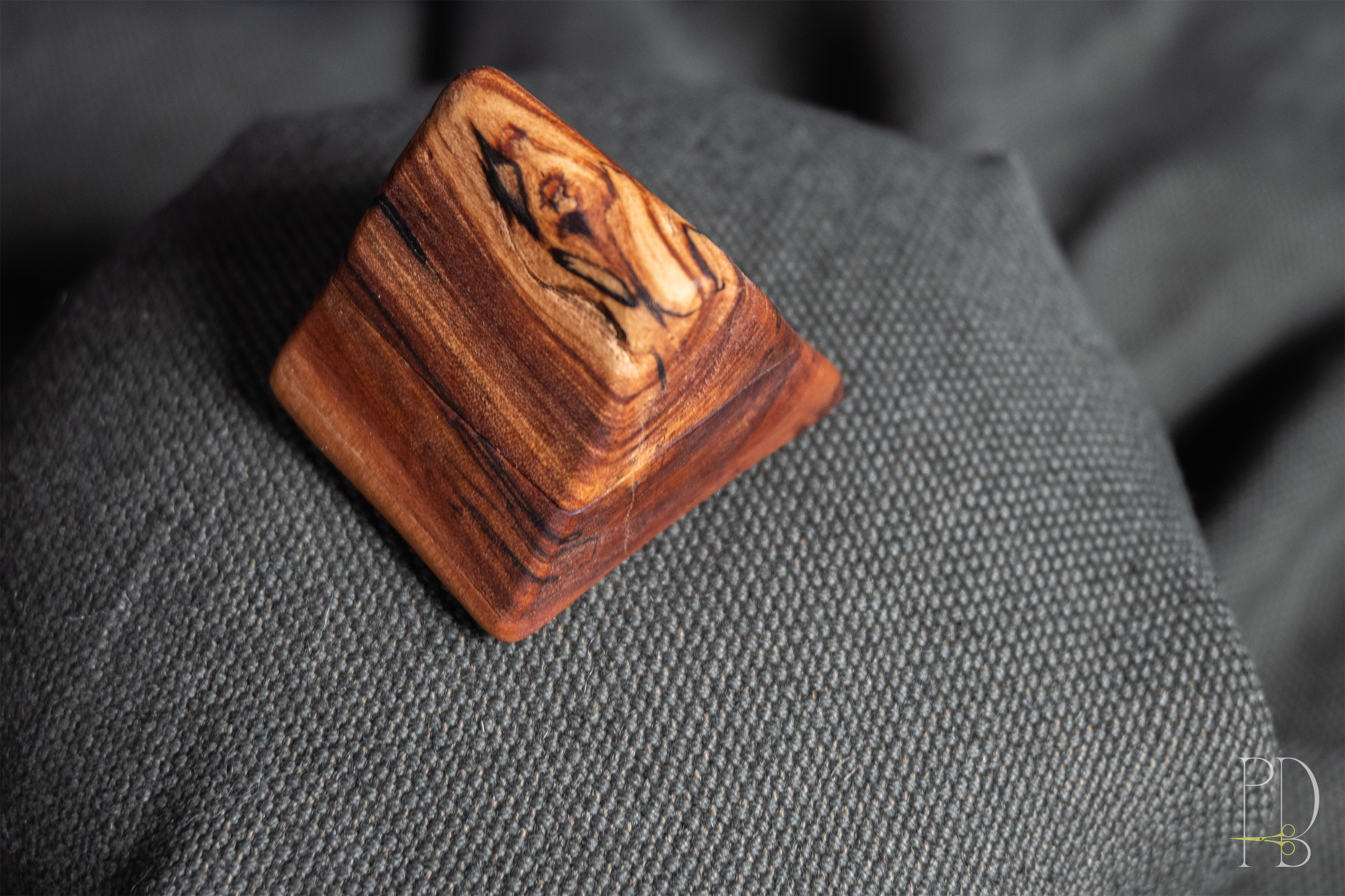 Handmade Rustic wooden Box for Rings and Small Jewelry made out of Cherry, photo 2