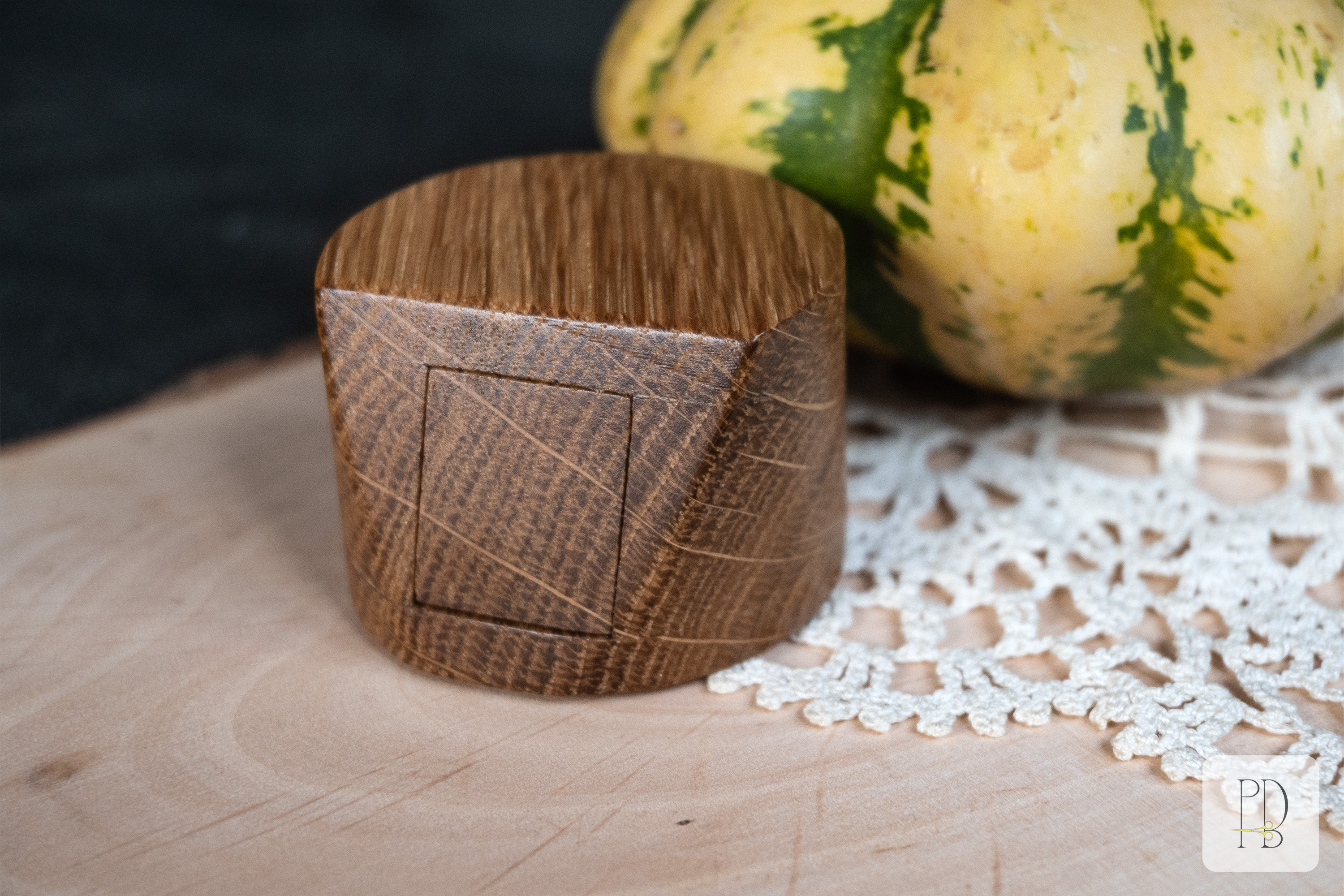 Handmade rustic wooden box for rings and small jewelry made out of oak, photo 4