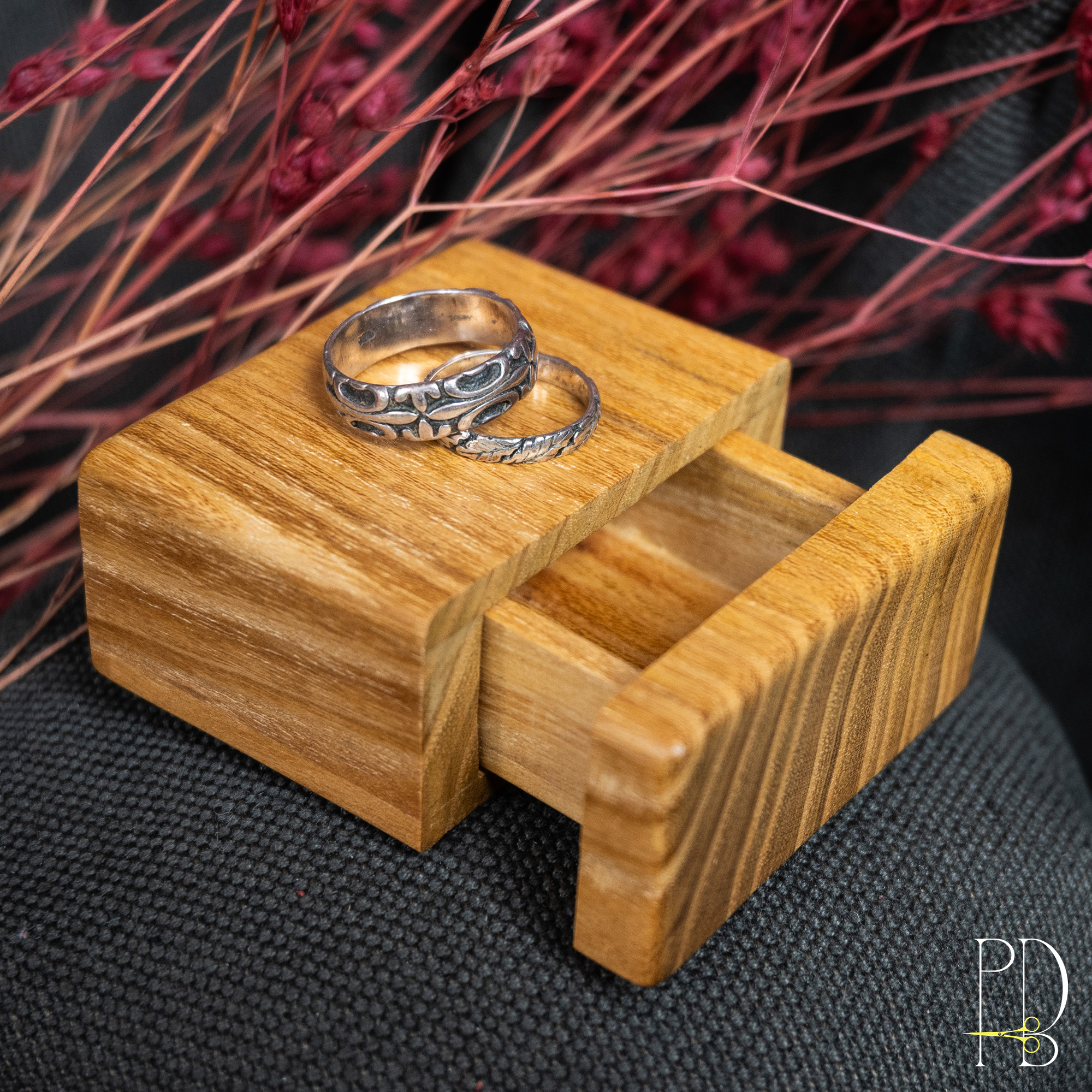 Handmade cottage core wooden box for rings, small jewelry and other precious gifts made out of mulberry