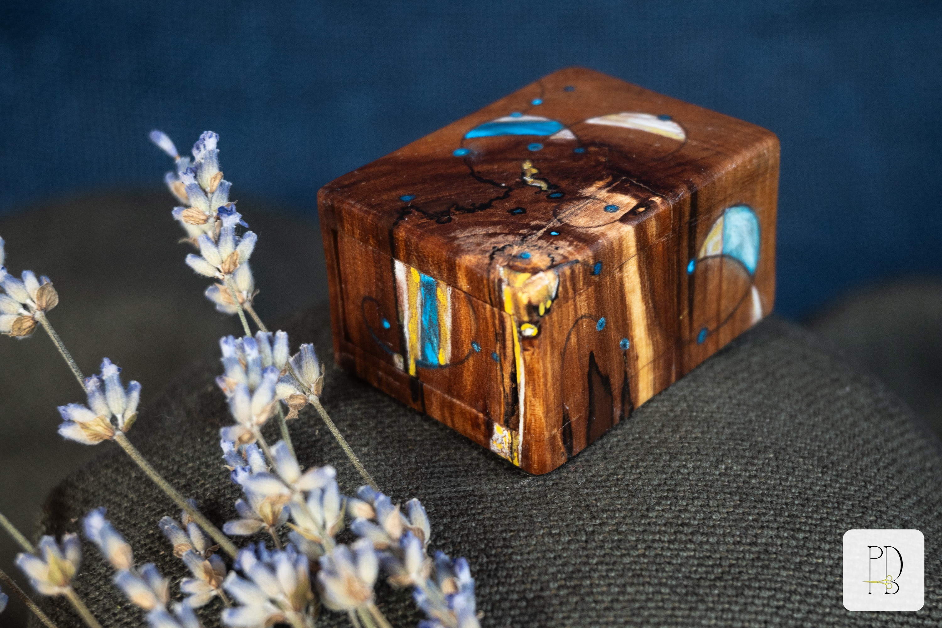 Tiny painted handmade rustic wooden box for small rings, jewelry and gifts, photo 3