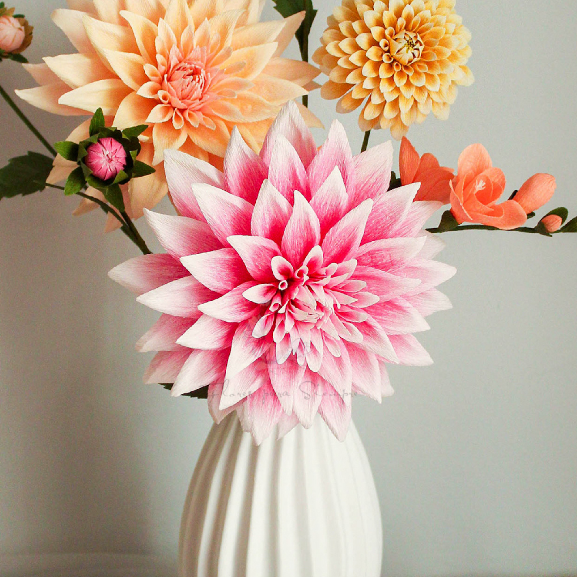 Handmade crepe paper dahlia bouquet, photo 2