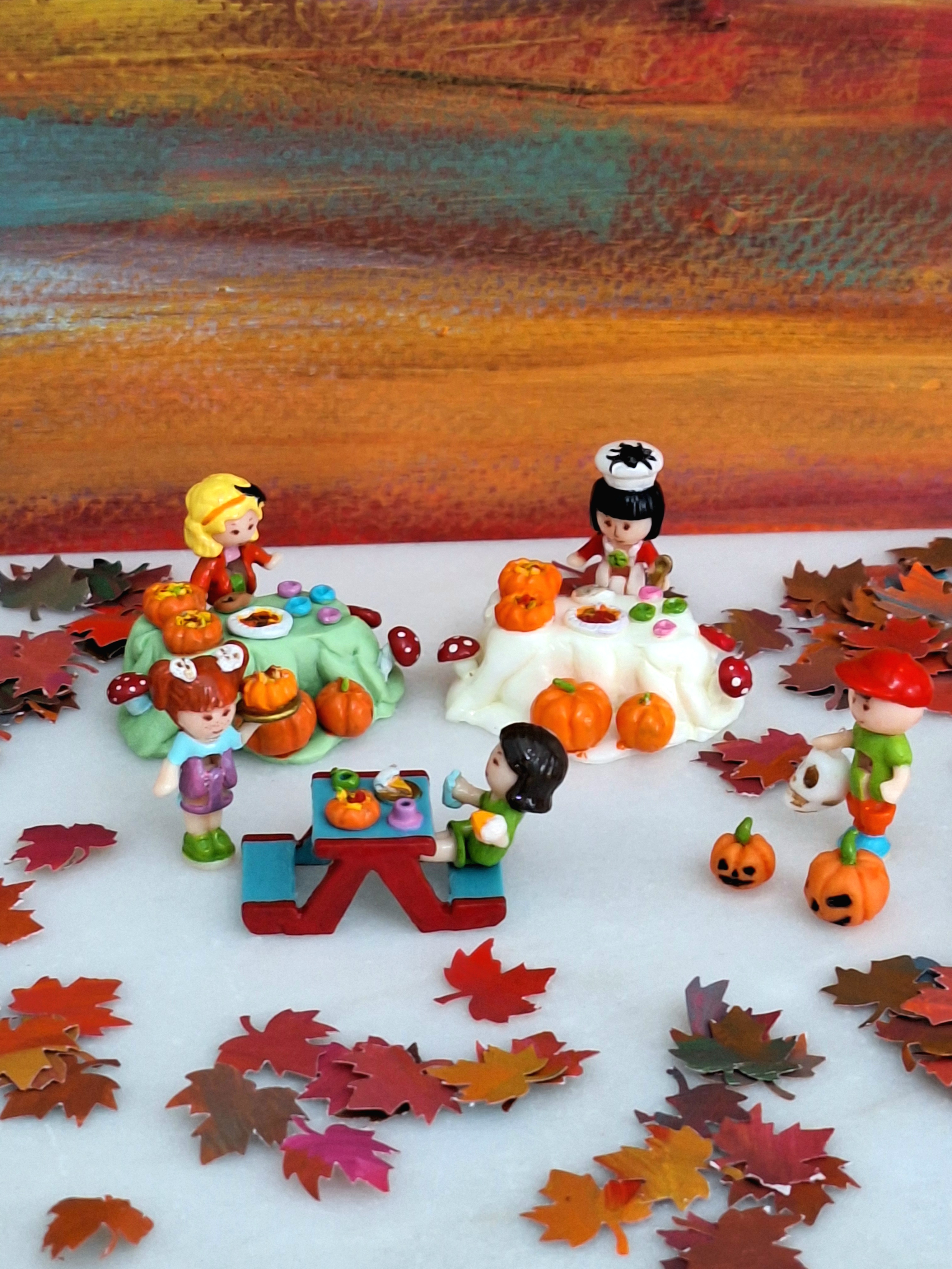Handmade micro figure Halloween set (fits vintage playsets such as Polly Pockets)