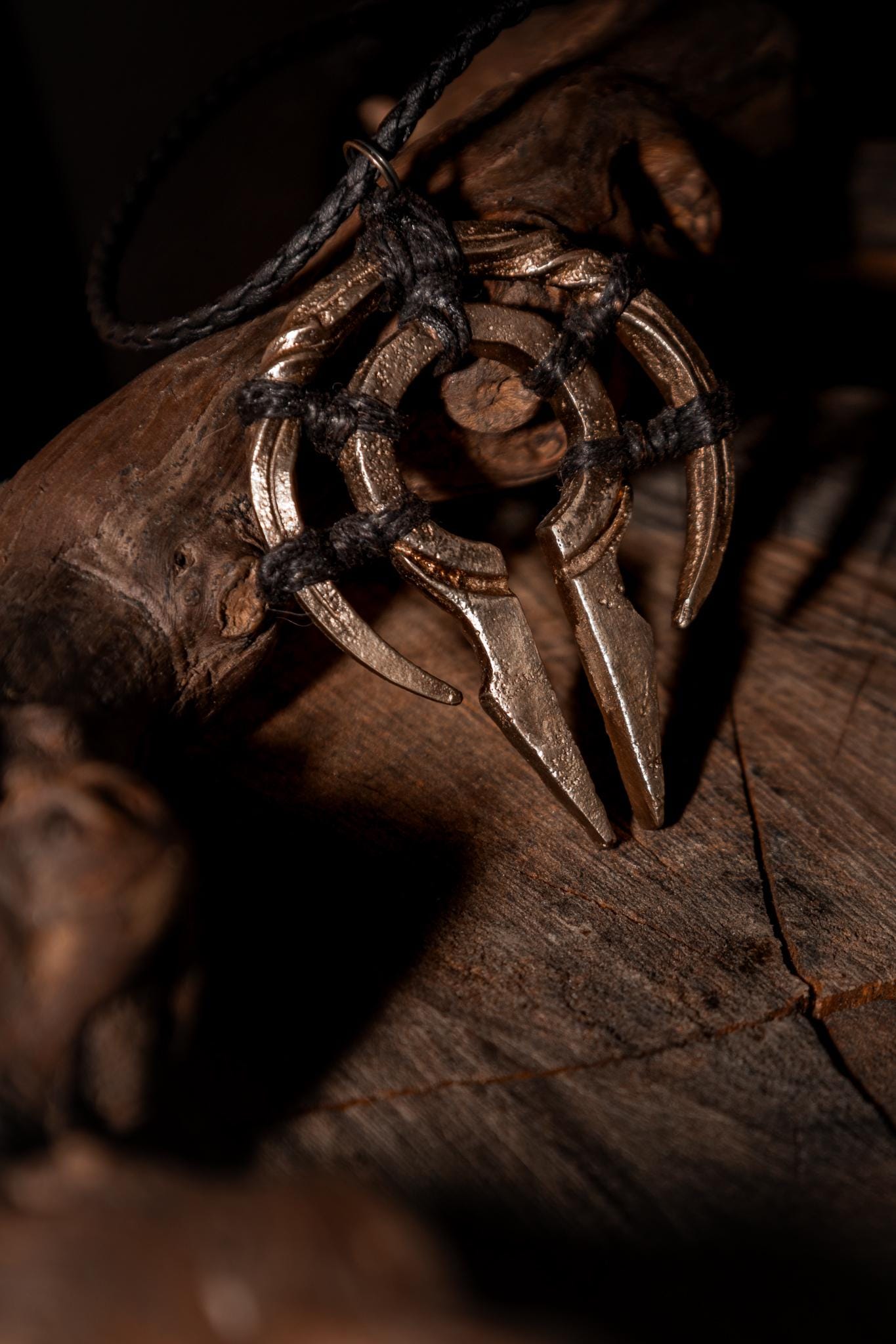Midsommar Witch Talisman, Hand-cast bronze pendant, photo 5