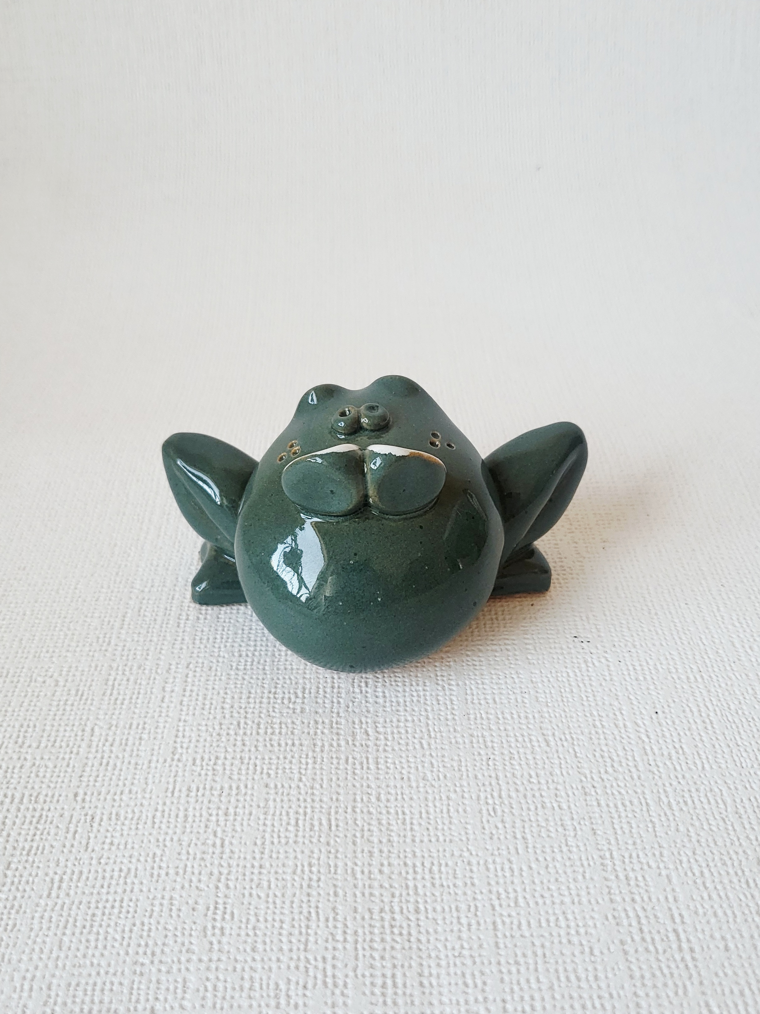 Handmade Ceramic Frog Figurine – Whimsical Home Decor, photo 5