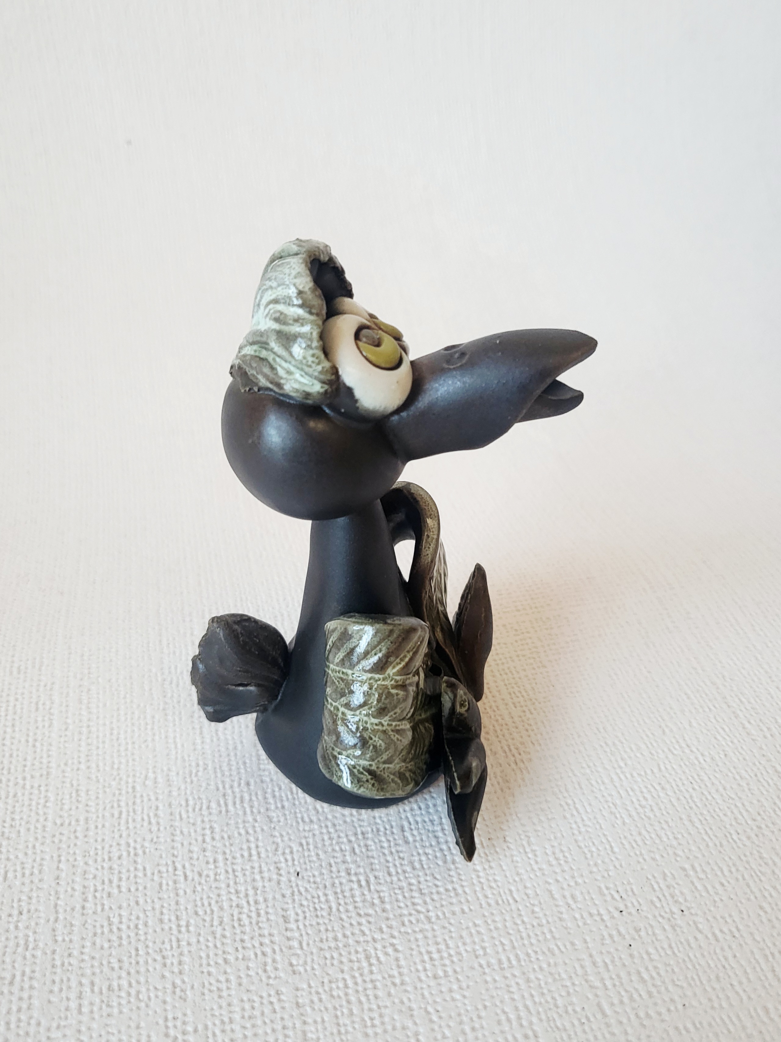 Crow – Handmade Ceramic Incense Holder, photo 4