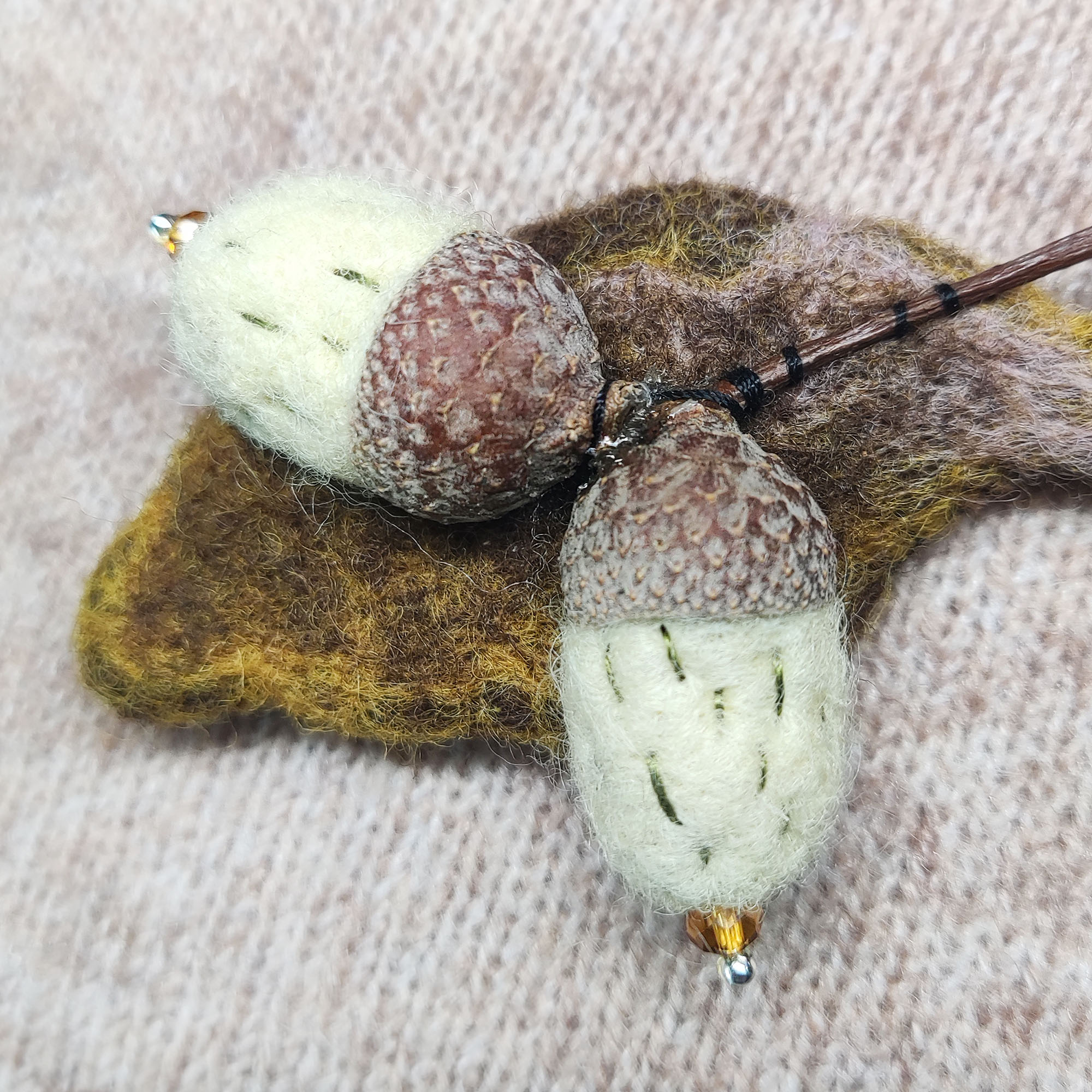 Handmade Acorn Brooch – A Little Piece of Autumn, photo 2