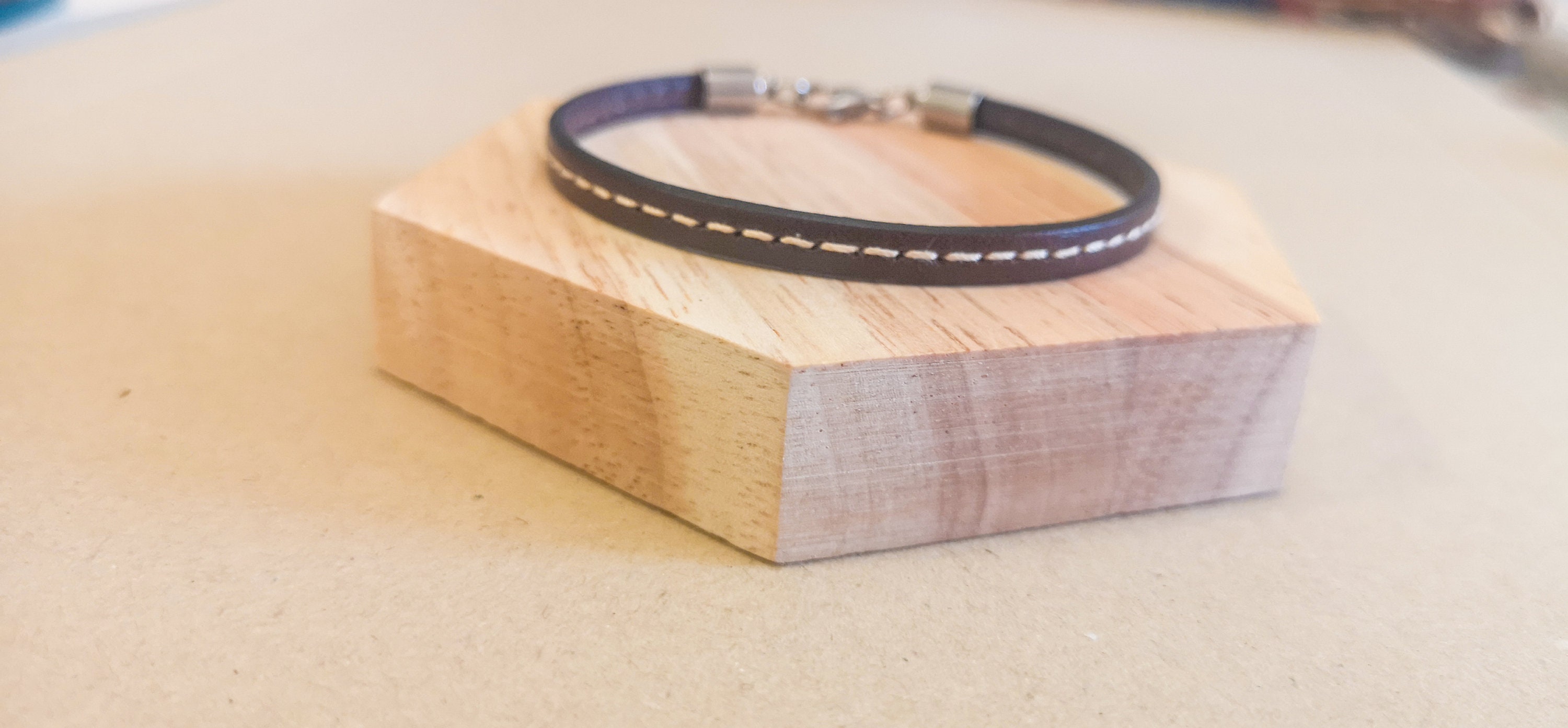 Minimalist genuine leather bracelet, dark brown wristband, photo 3
