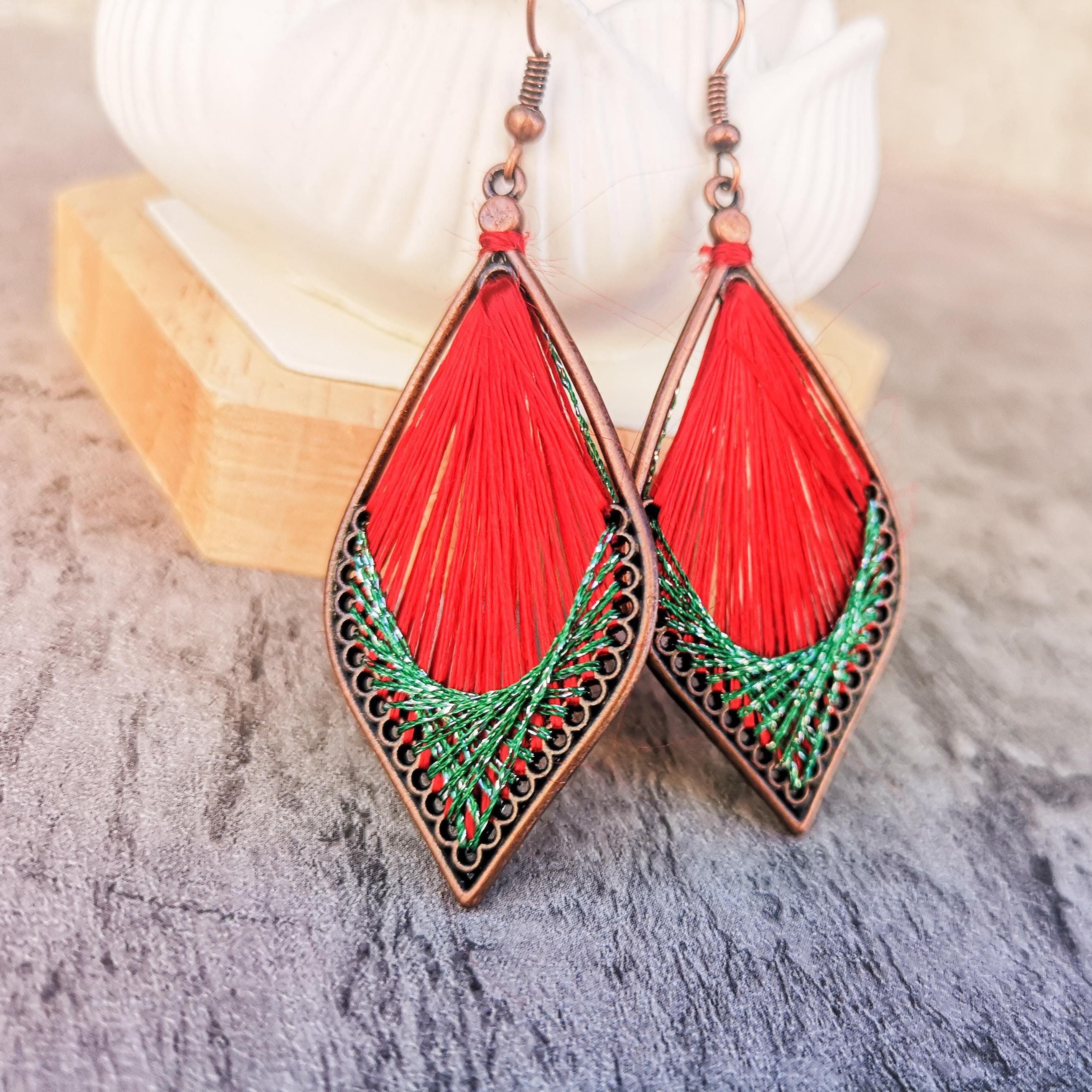 Peruvian thread teardrop earrings, Red and green dangle earrings, photo 2