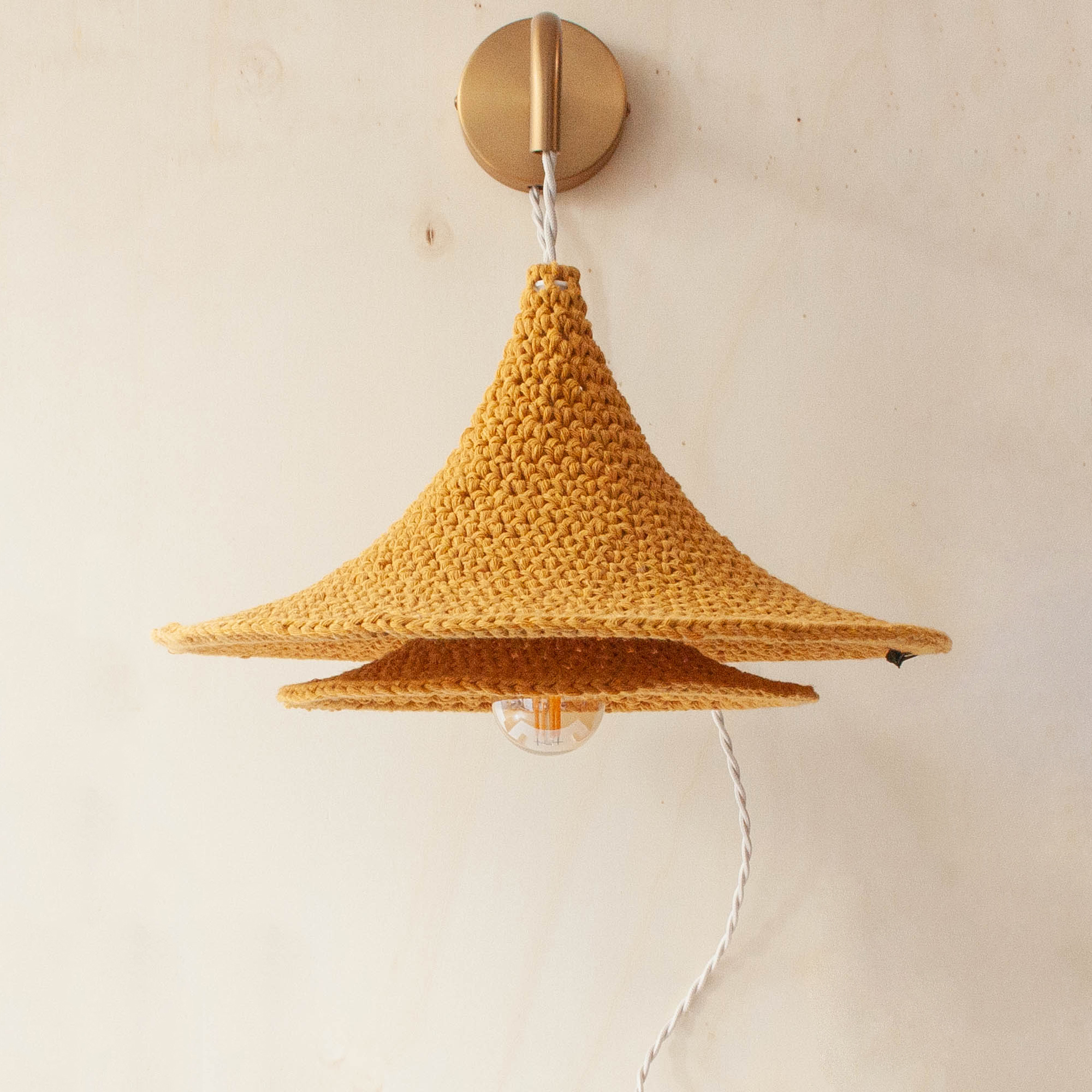 Wall Lamp Layers