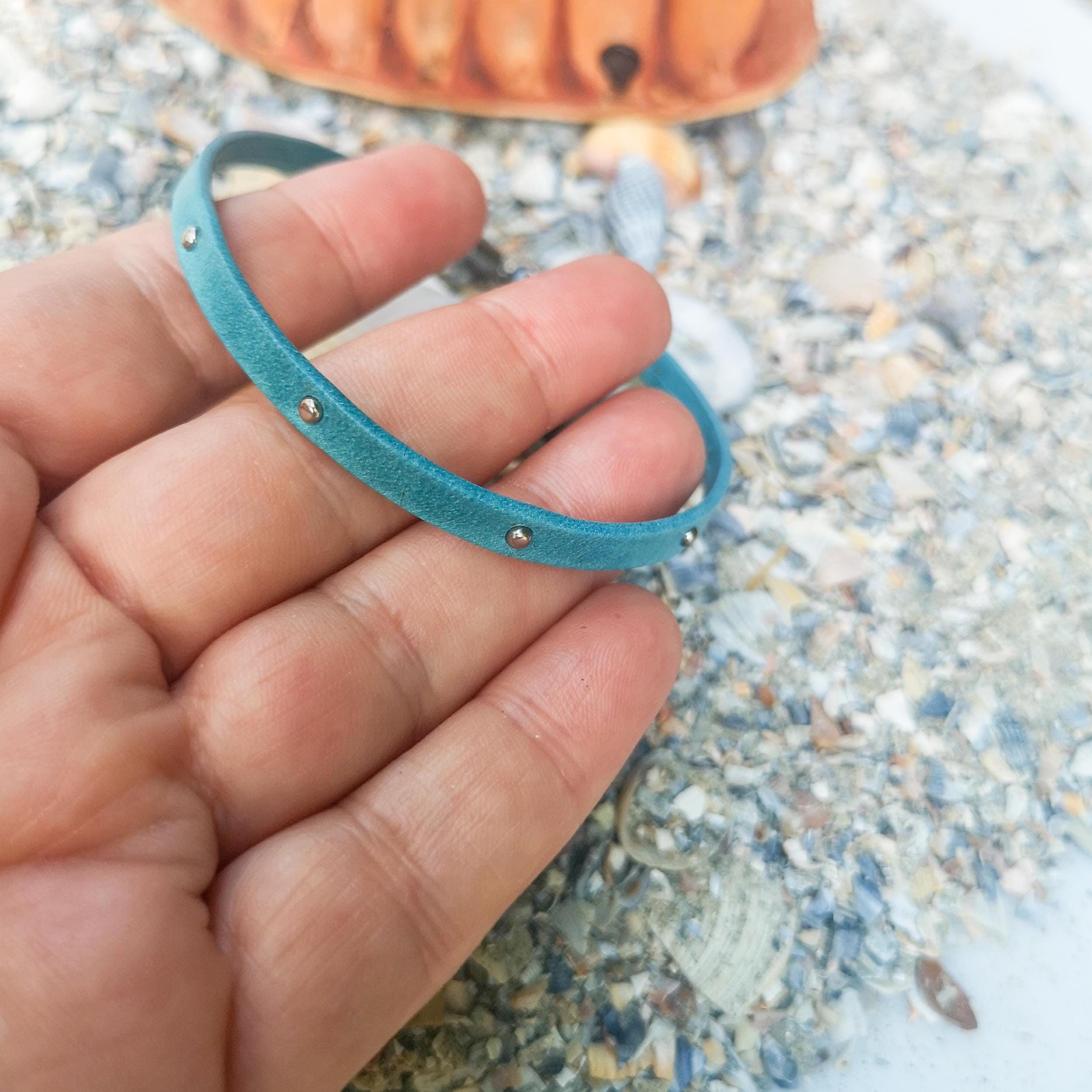 Minimalist genuine leather bracelet with rivets, turquoise wristband, photo 3