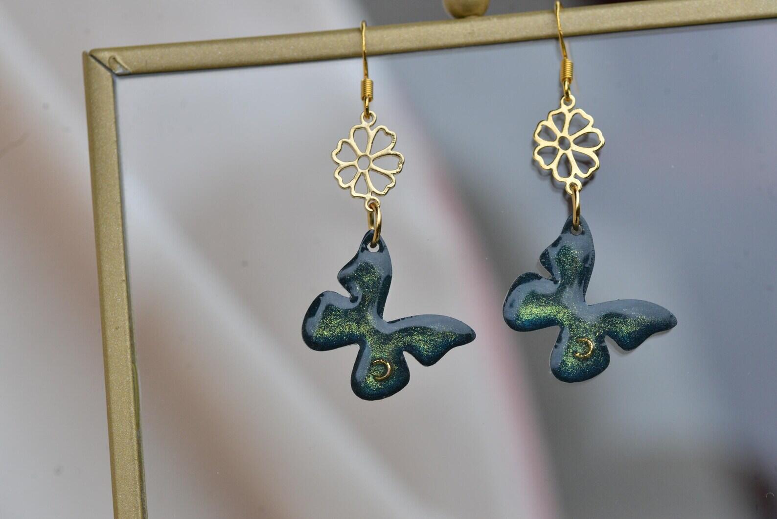Fairytale Forest Butterfly Earrings – Iridescent Green Resin and Gold Flower Dangle Jewelry, photo 4