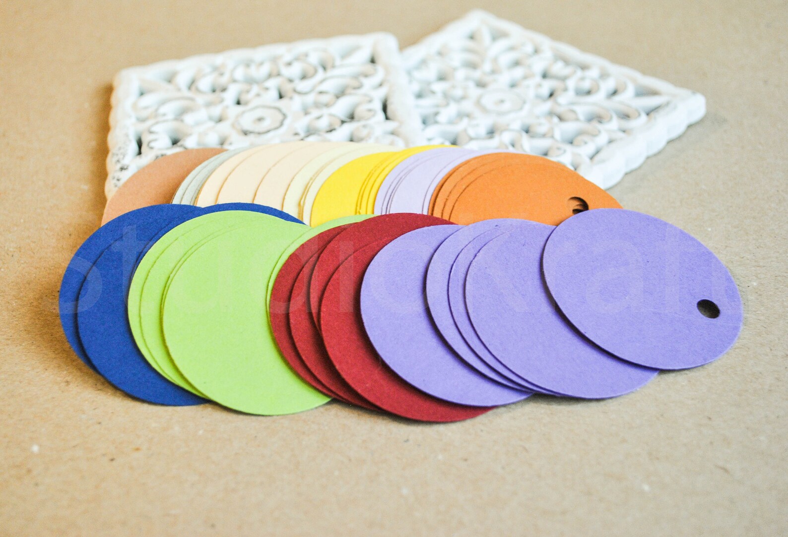 50 blank round colored paper tags | circle paper tags | colored cardstock round tags | simple paper tags | blank tags | favor gift tags