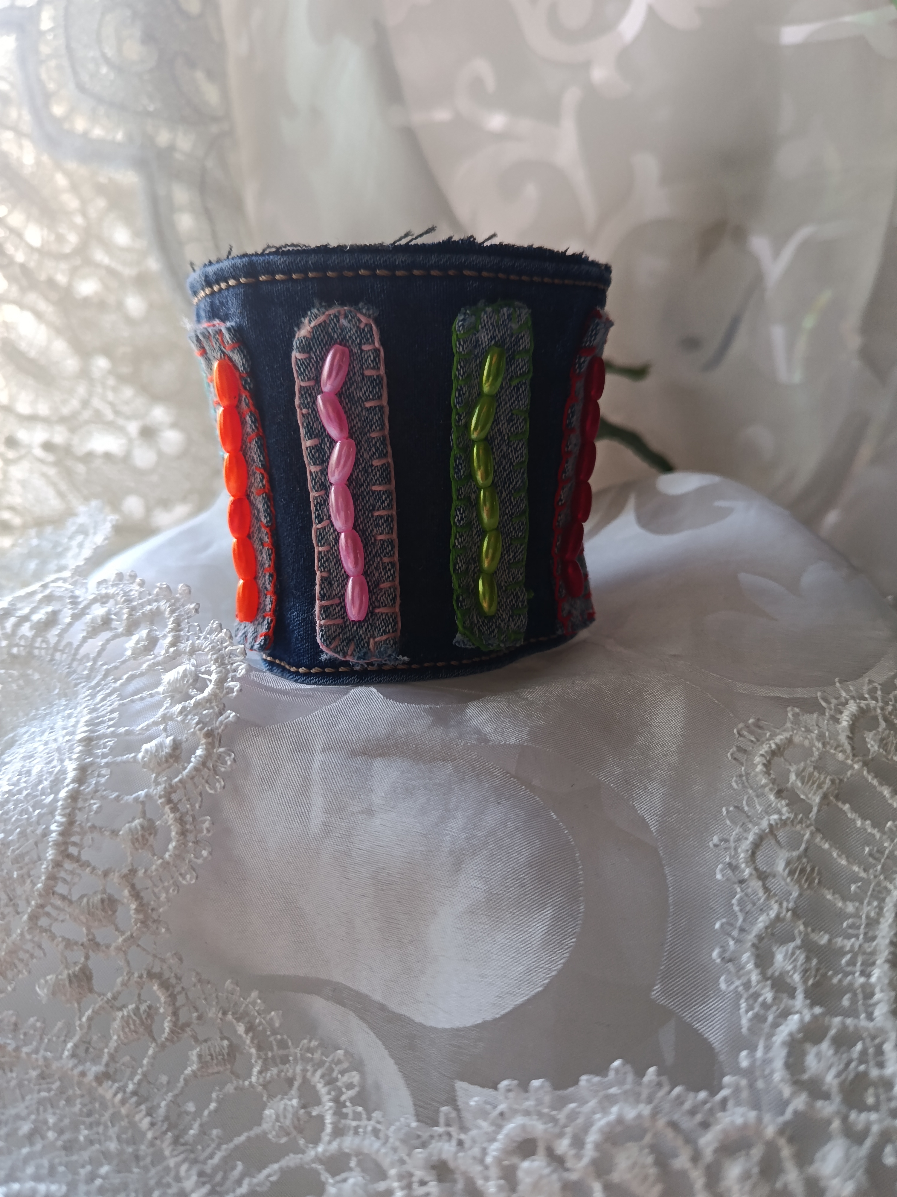 Retro Style Handcrafted Upcycled Denim Bracelet Description