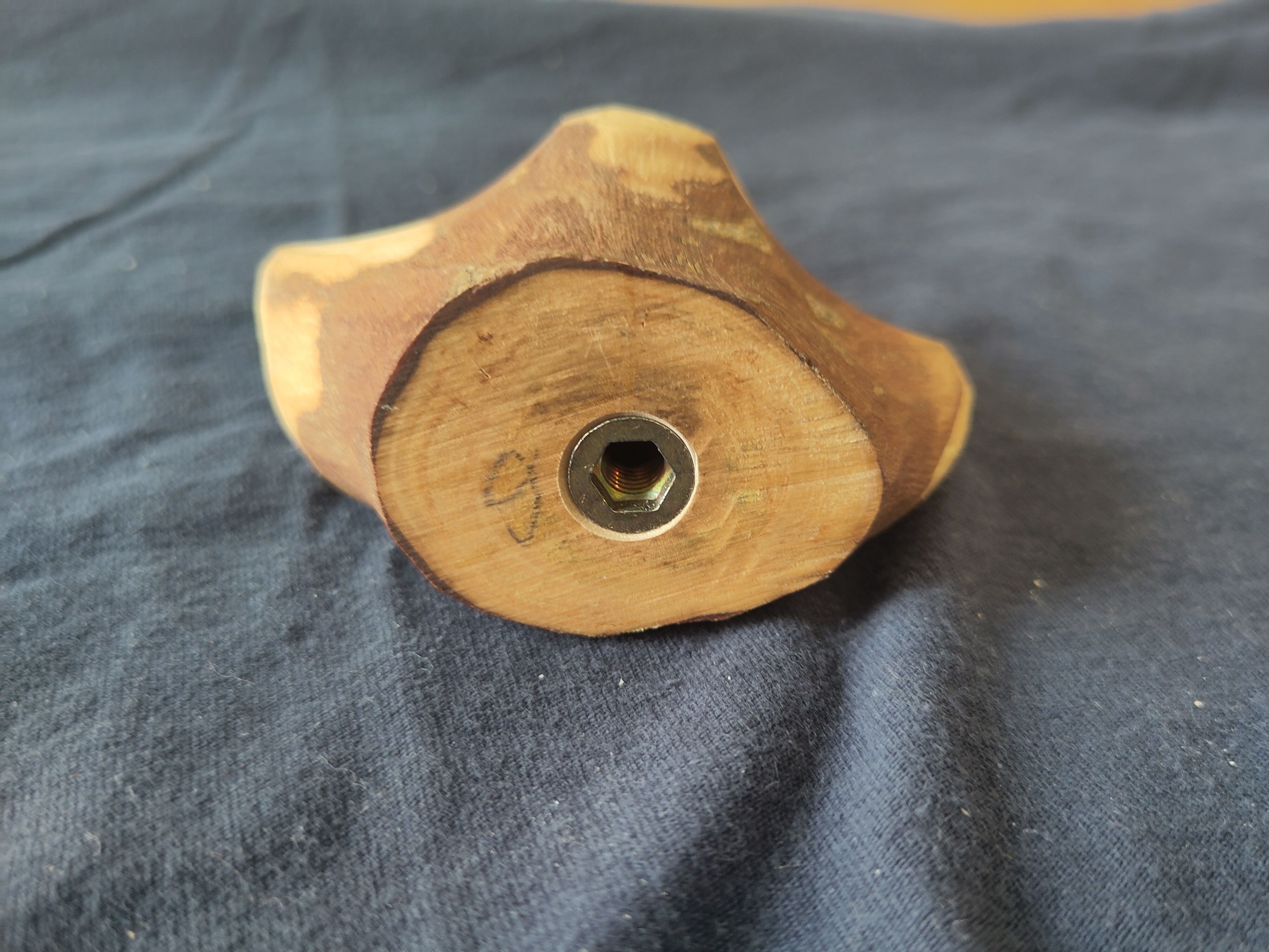 Handcrafted Olive Wood Door Knobs / Drawer Pulls – Unique Pieces, photo 3