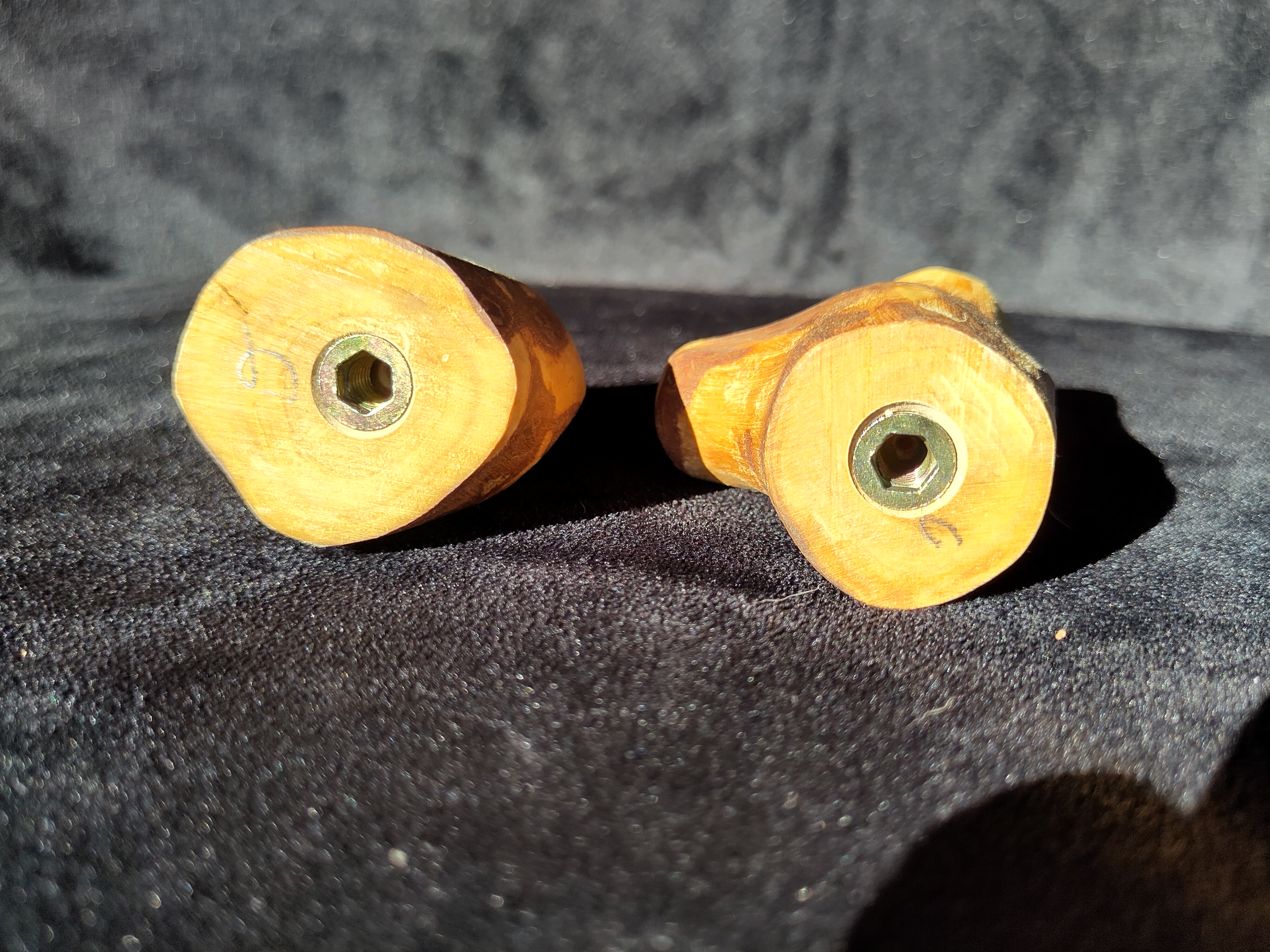Handcrafted Olive Wood Door Knobs / Drawer Pulls – Unique Pieces, photo 4