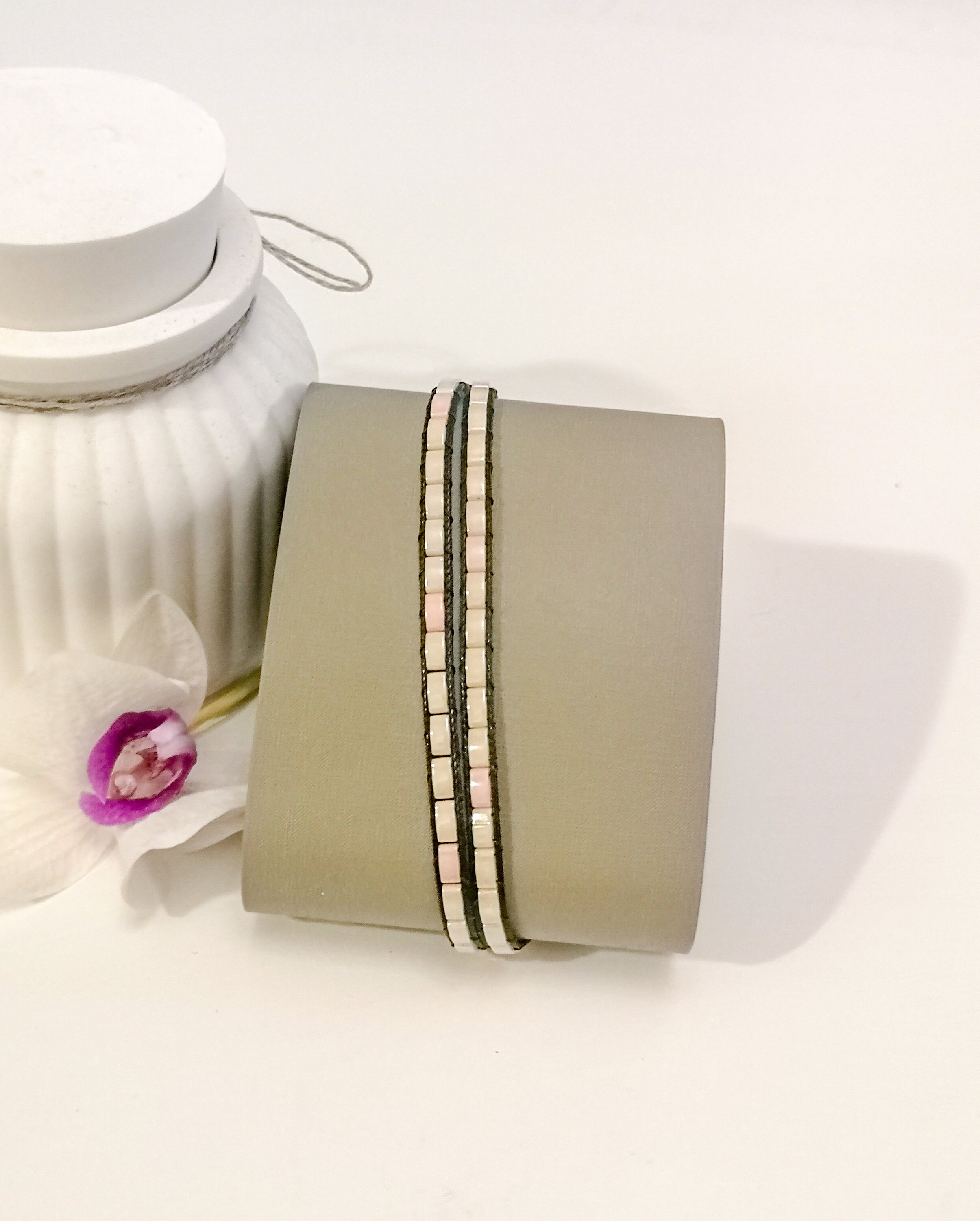Double wrap bracelet, ivory unisex glass bracelet, photo 4