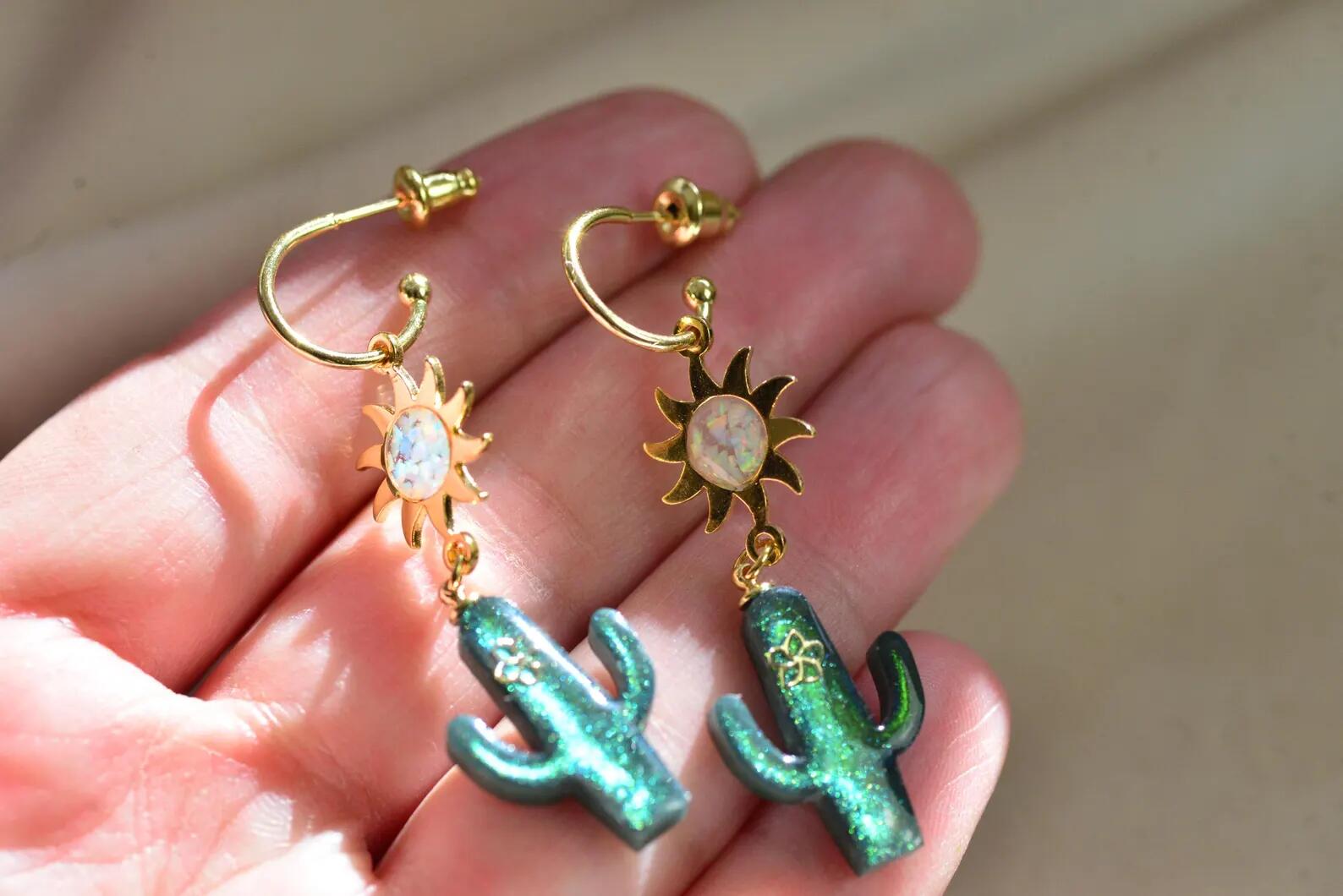 Boho Resin Earrings – Green Cactus 14K Gold Sun & Opal Jewelry, photo 2