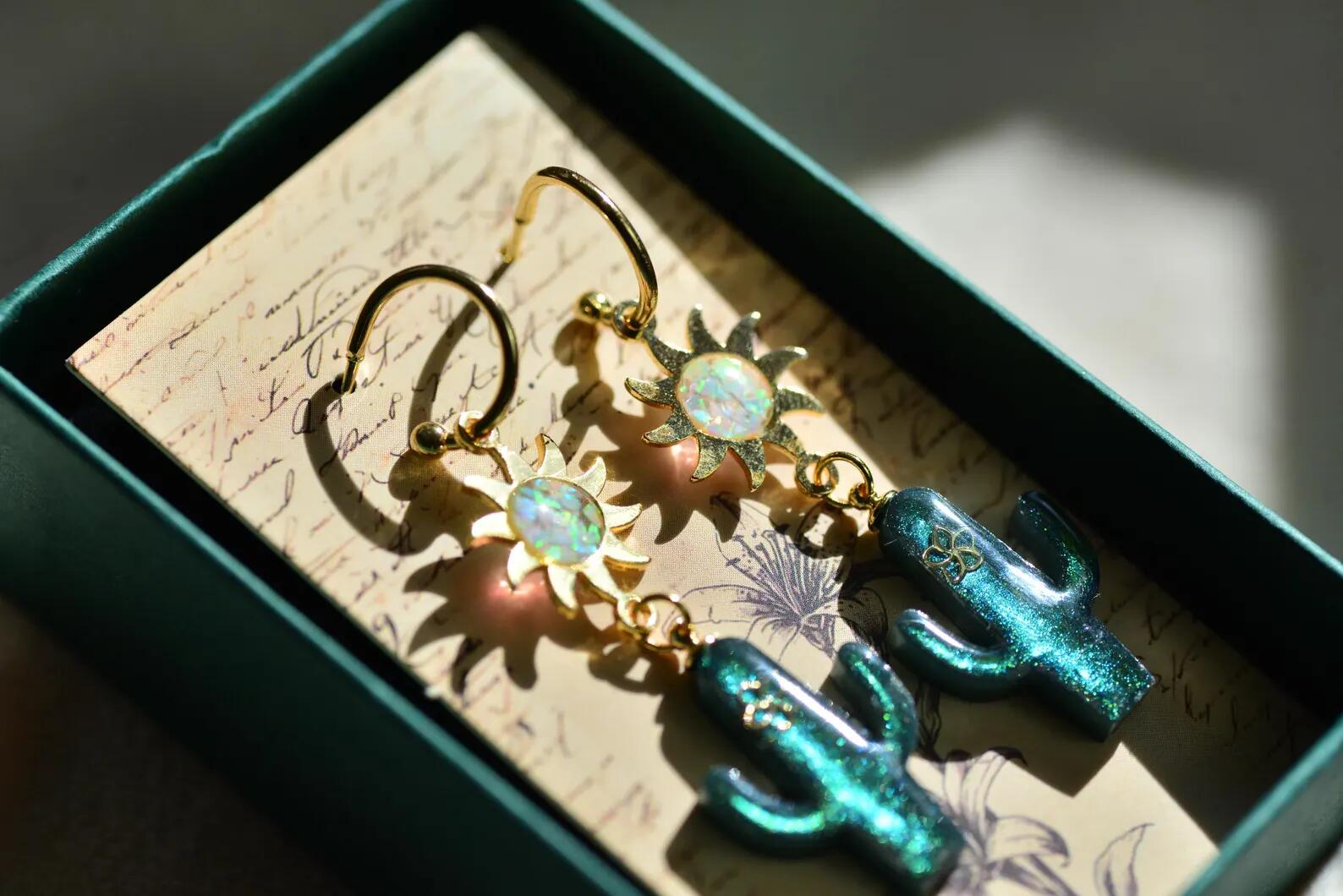 Boho Resin Earrings – Green Cactus 14K Gold Sun & Opal Jewelry, photo 5