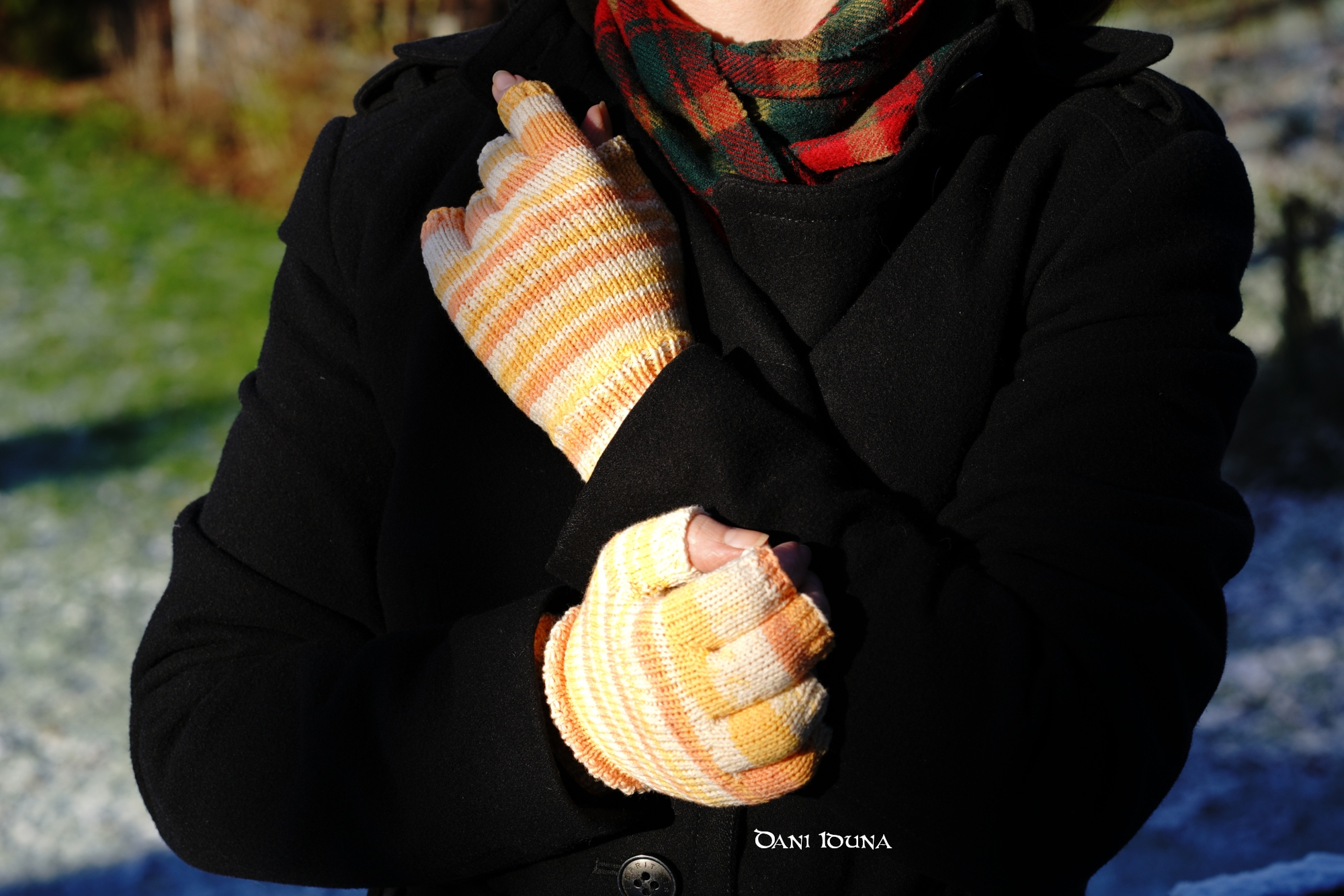 Arm Warmers Knitted Yellow Orange, Half Finger Warmers Wool, Wrist Warmers Women's Handmade, Yellow Hand Warmers Unique
