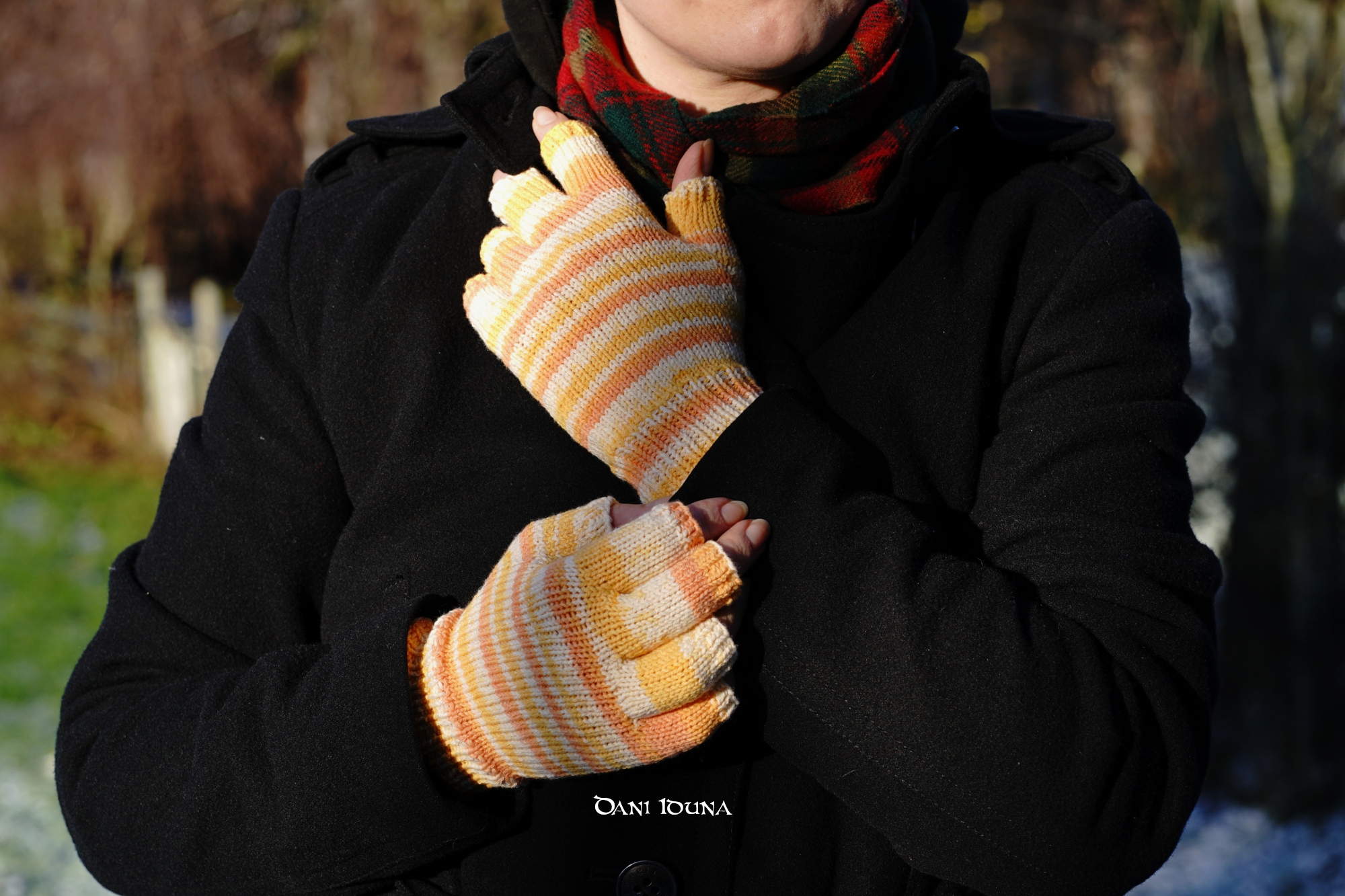 Arm Warmers Knitted Yellow Orange, Half Finger Warmers Wool, Wrist Warmers Women's Handmade, Yellow Hand Warmers Unique, photo 4
