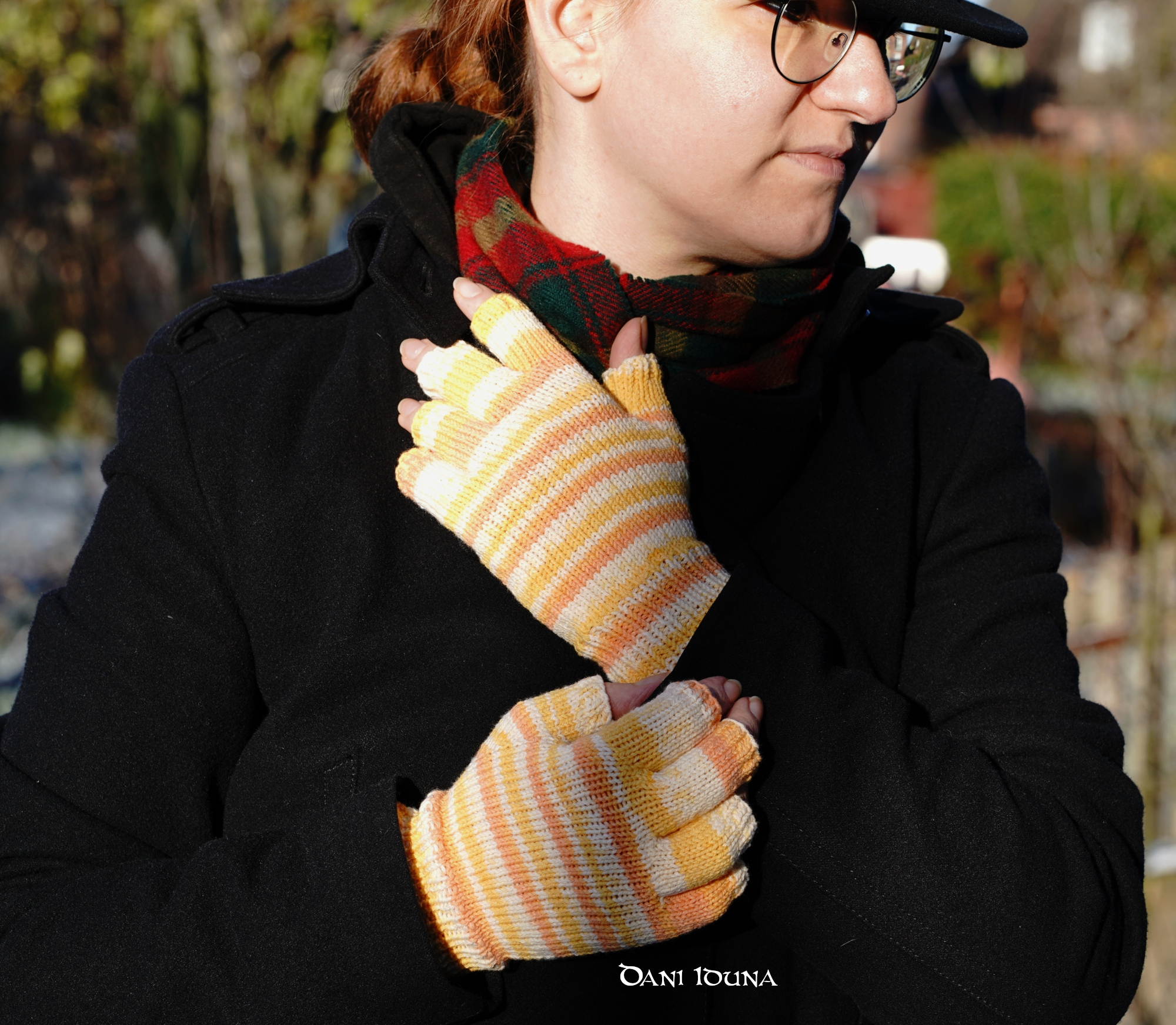 Arm Warmers Knitted Yellow Orange, Half Finger Warmers Wool, Wrist Warmers Women's Handmade, Yellow Hand Warmers Unique, photo 2