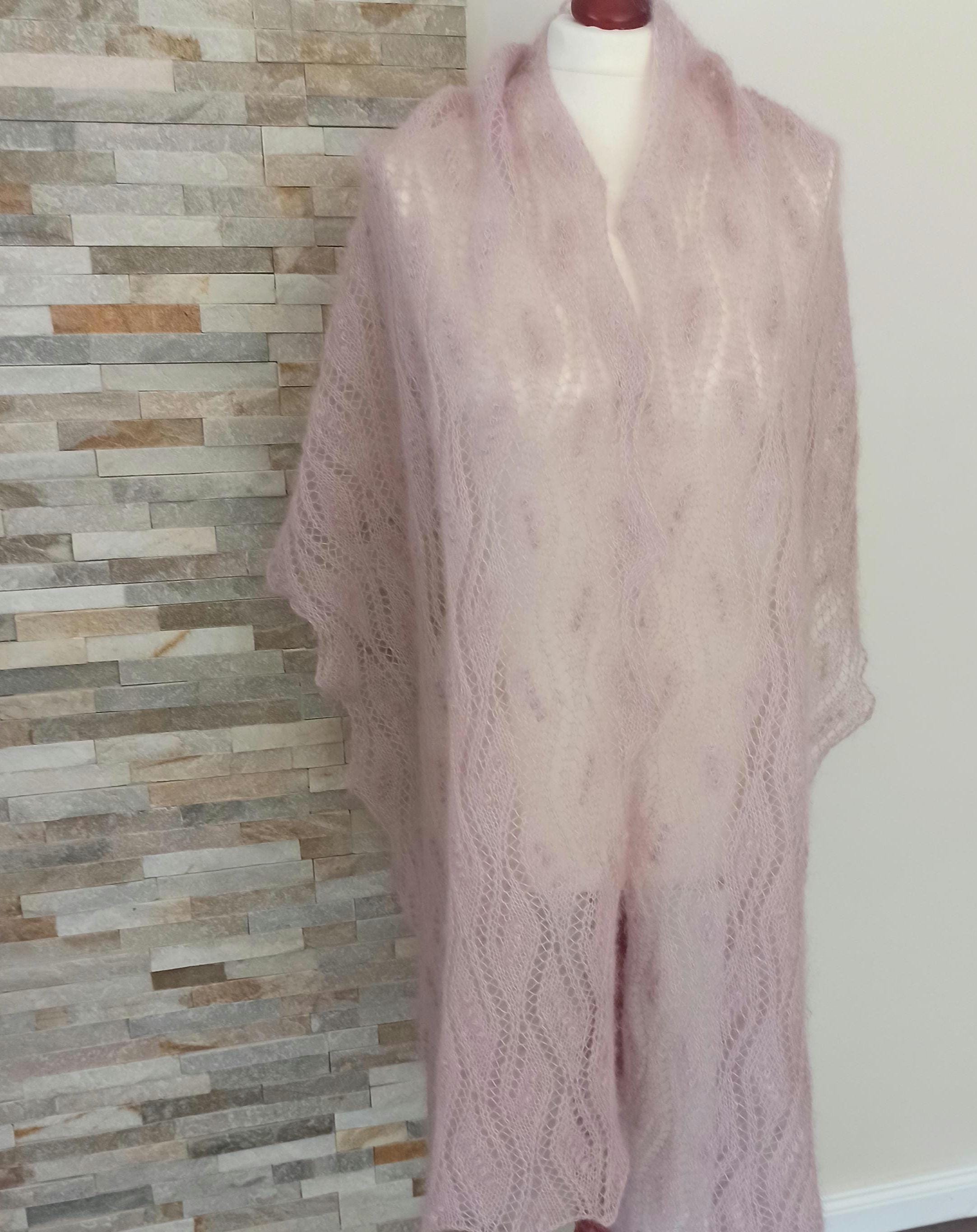 Lace Shawl, Hand knitted  silk/mohair  lace shawl, Traditional Estonian pattern, pastel lilac color shawl, photo 2