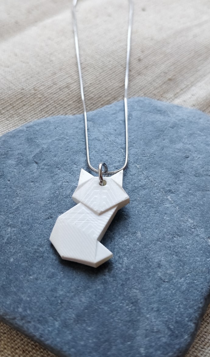 Origami Fox Necklace: Geometric Resin Pendant, Minimalist Jewelry, photo 5