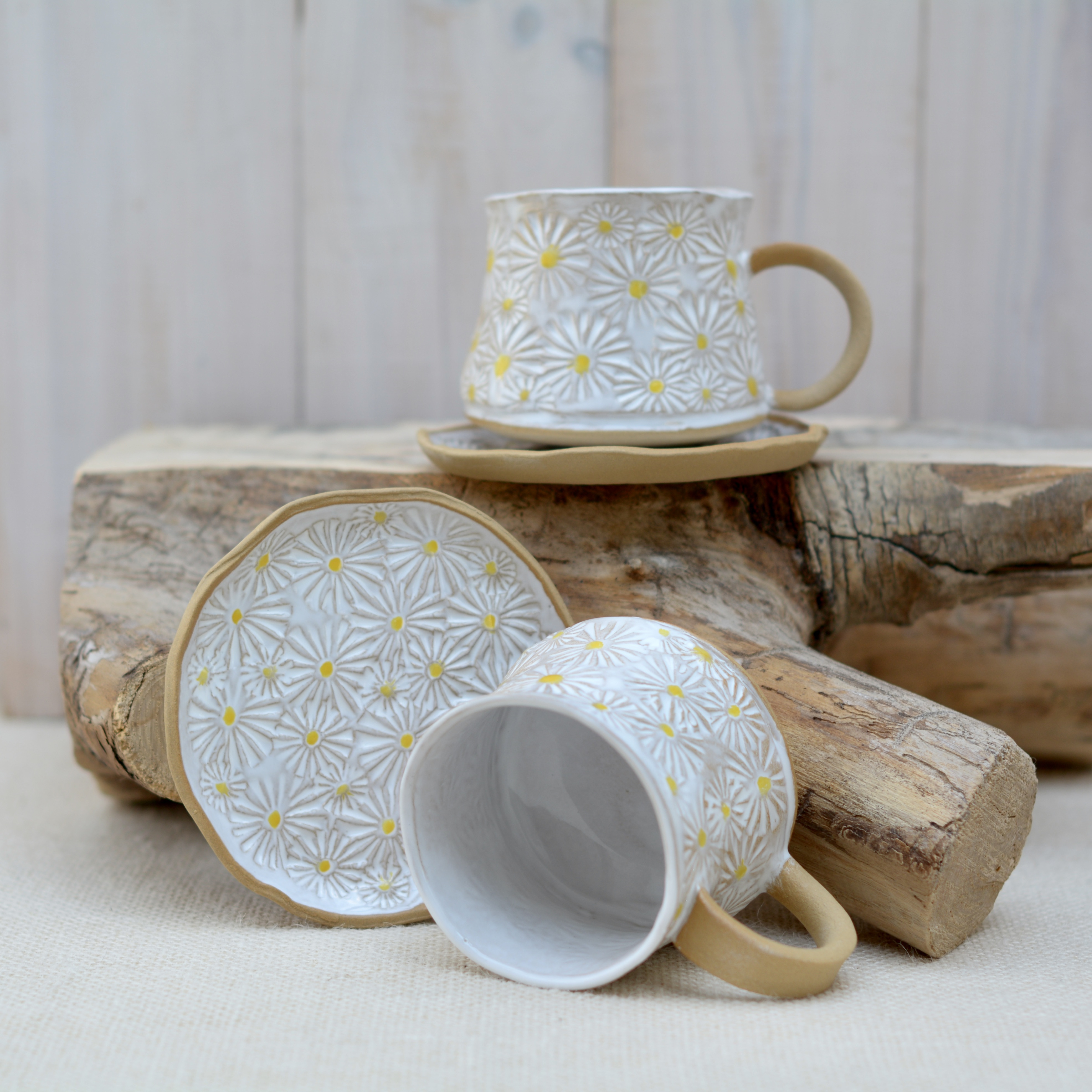 White teacup with saucer daisy meadow motif, photo 2