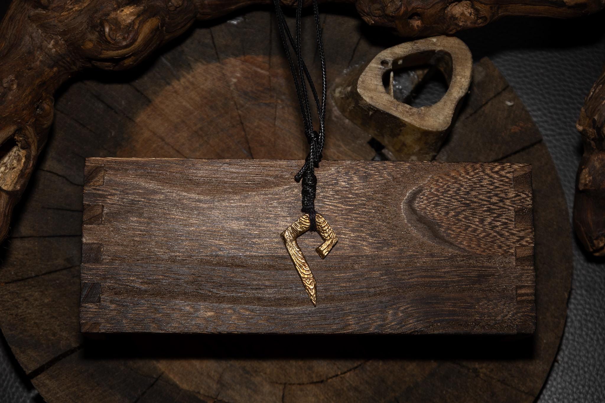 Focus - Handmade Bronze Pendant, Dark Fantasy Artifact, Talisman, photo 4