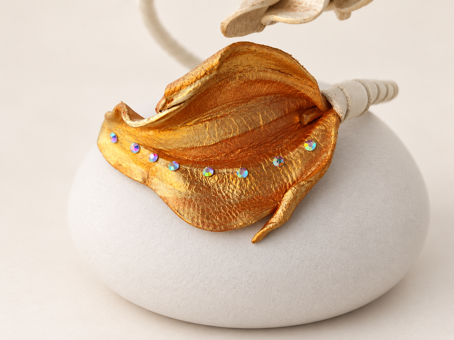 Sculptural Leather Flower Bracelet in Champagne & Gold, photo 4