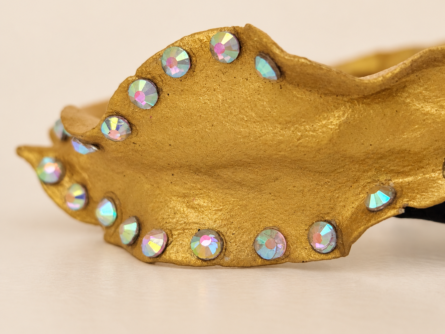 Sculptural Papier-Mâché Leaf Bangle with Rhinestones, photo 6
