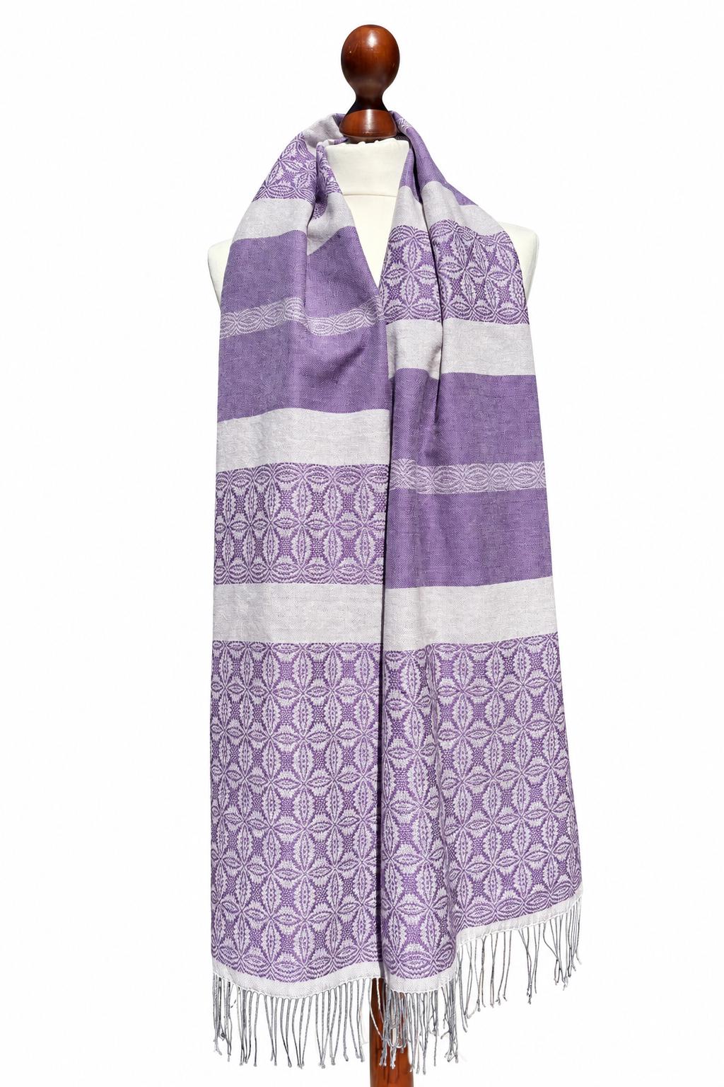 Hand-woven Purple Merino Shawl with Lily Pattern, photo 2