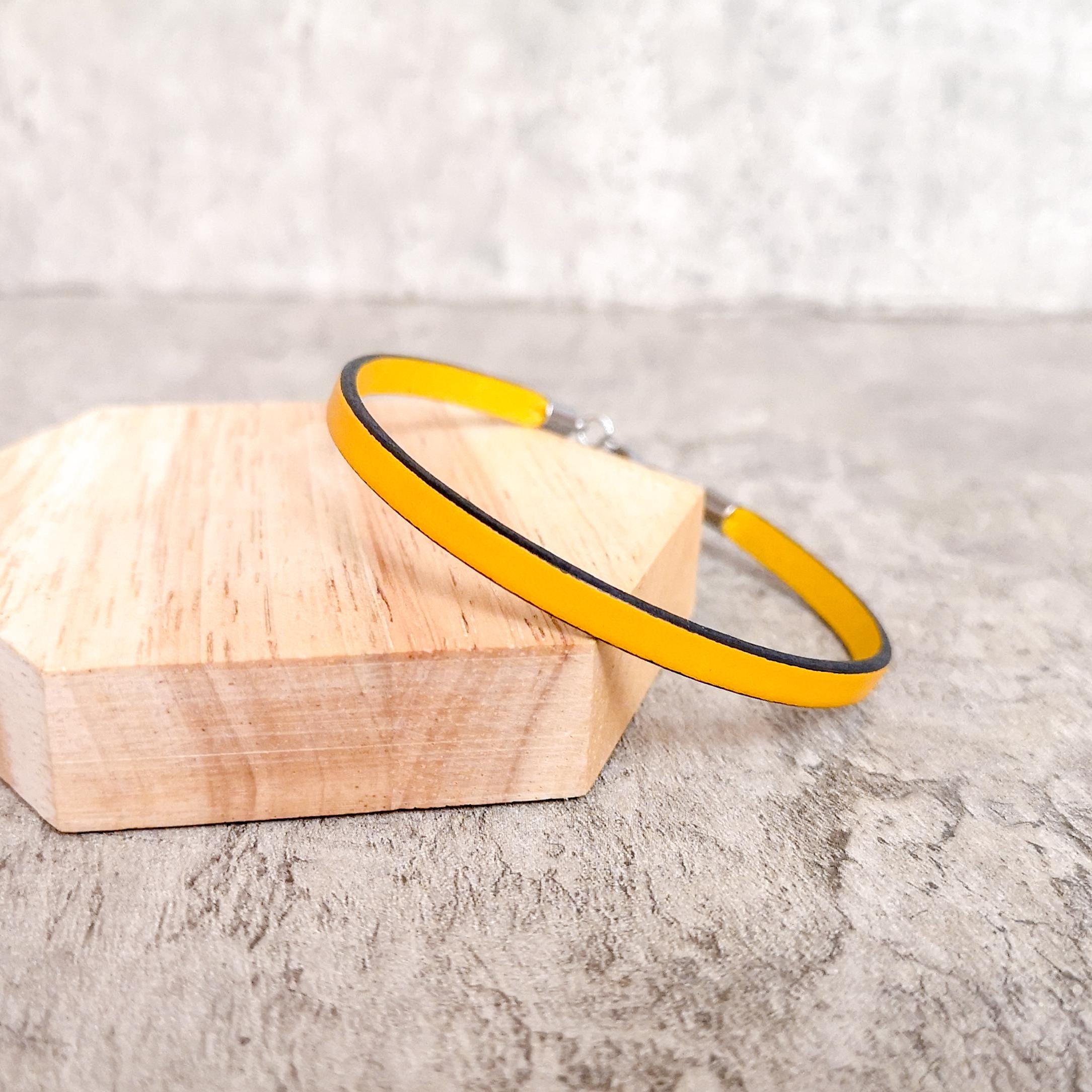 Yellow genuine leather bracelet, minimalist wristband, photo 2