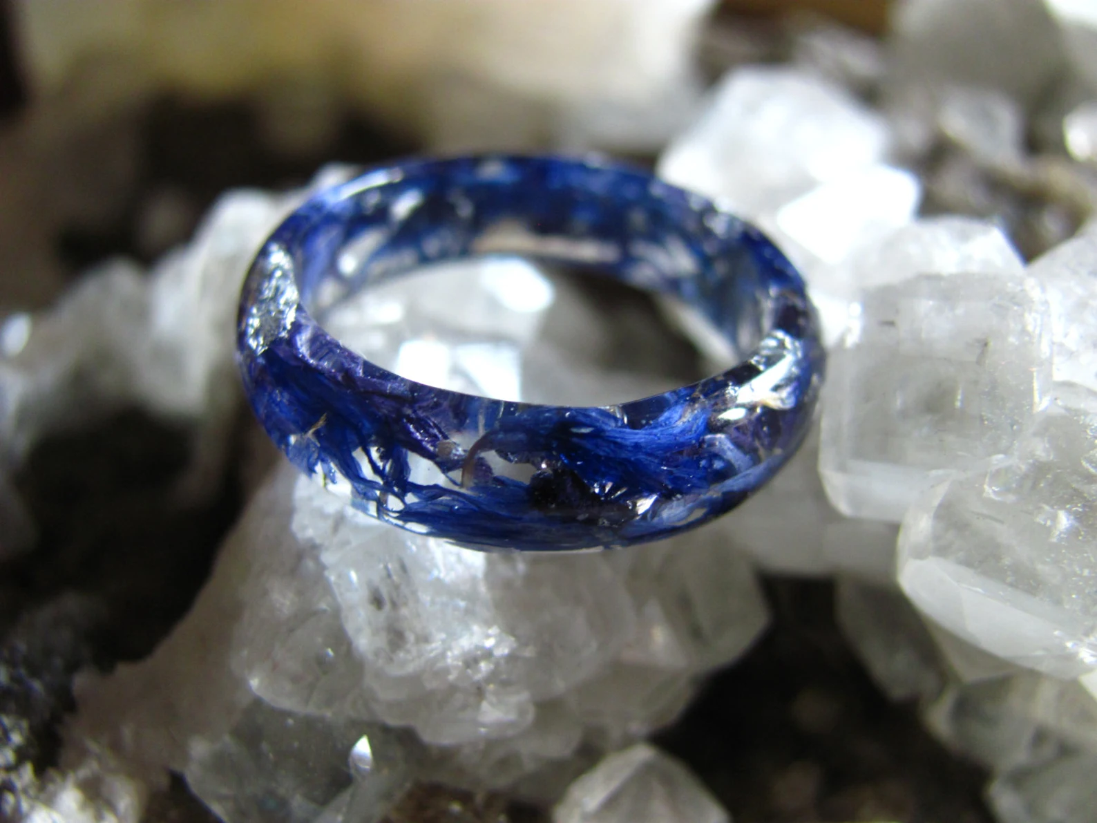 Real Cornflower Resin Ring - Midnight Bloom Silver Flake Band