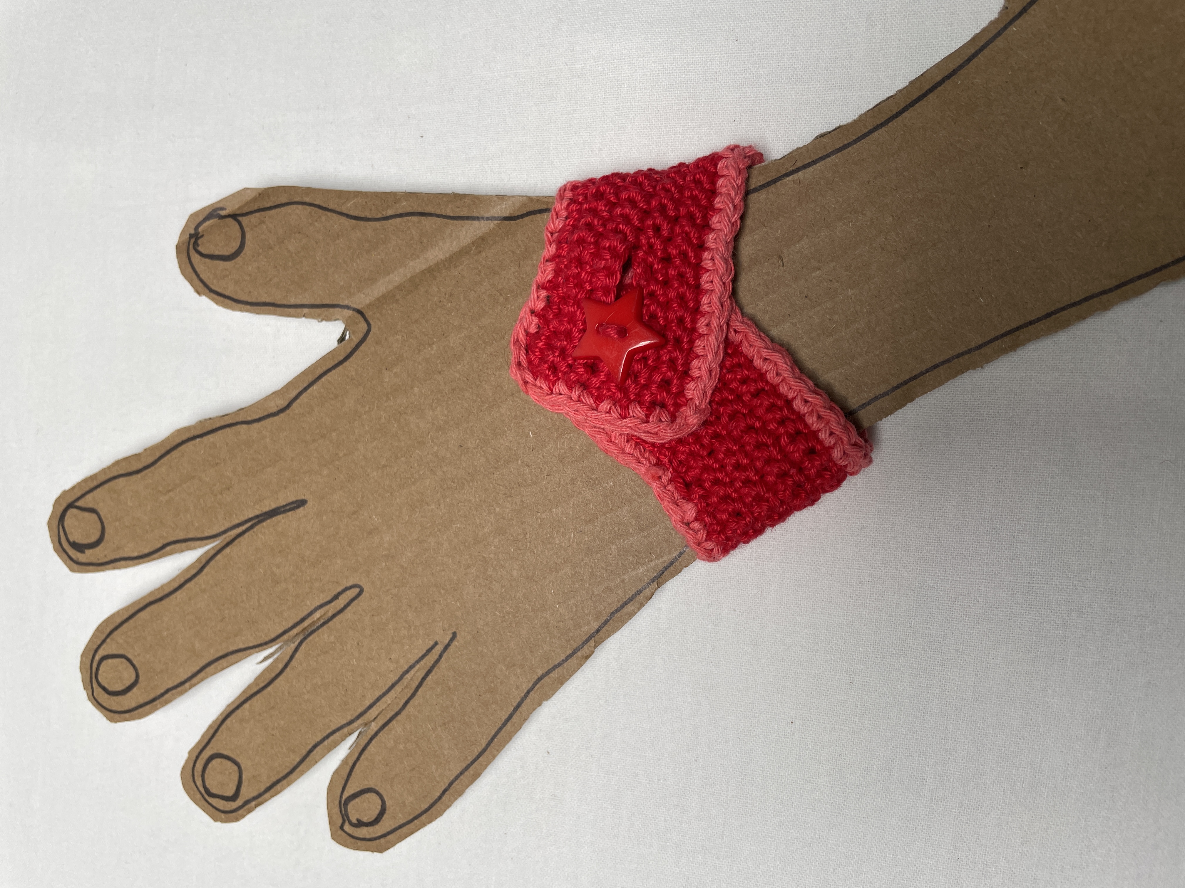 Crochet wristband, red, photo 2