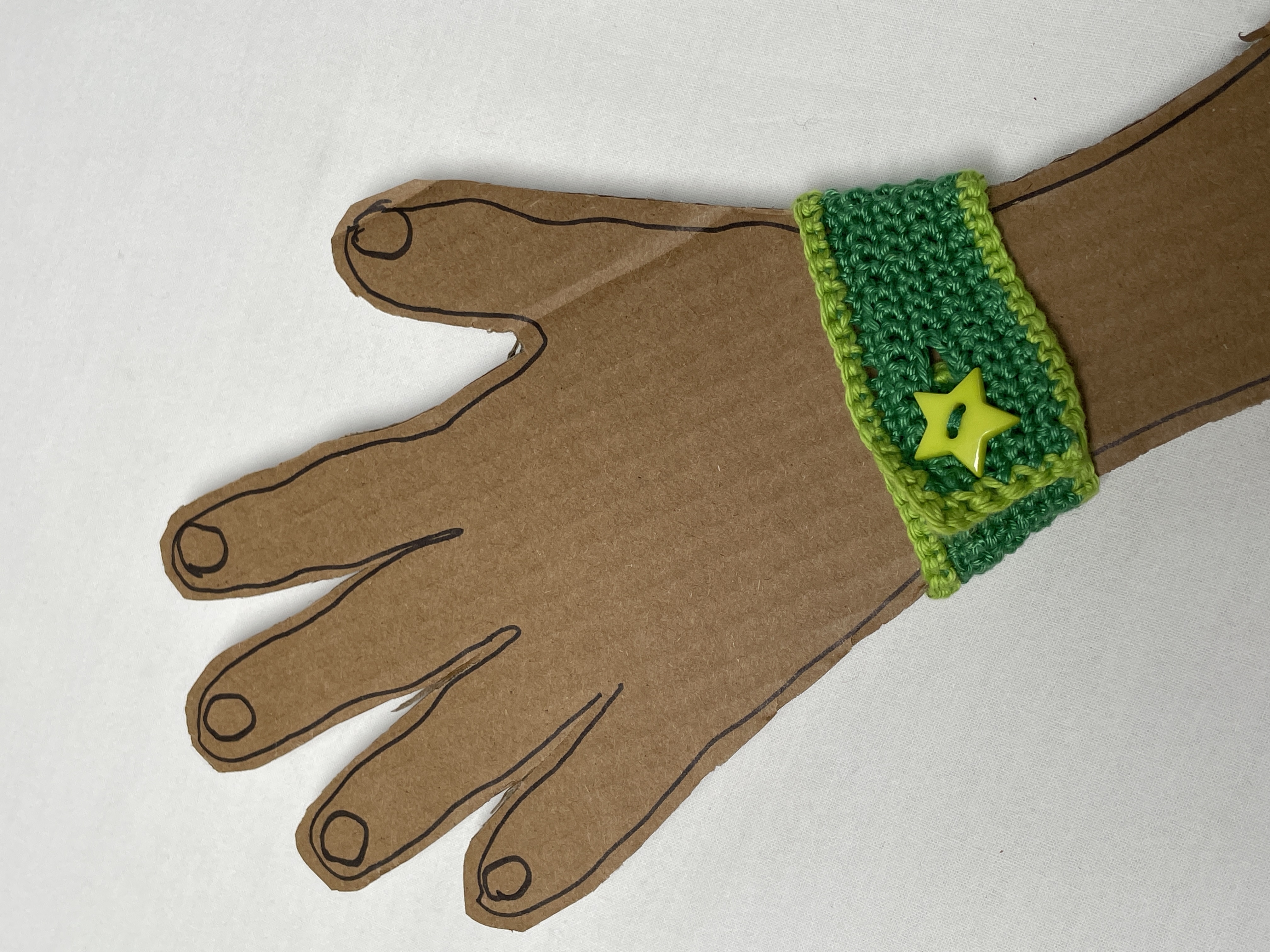 Crochet wristband, green, photo 2