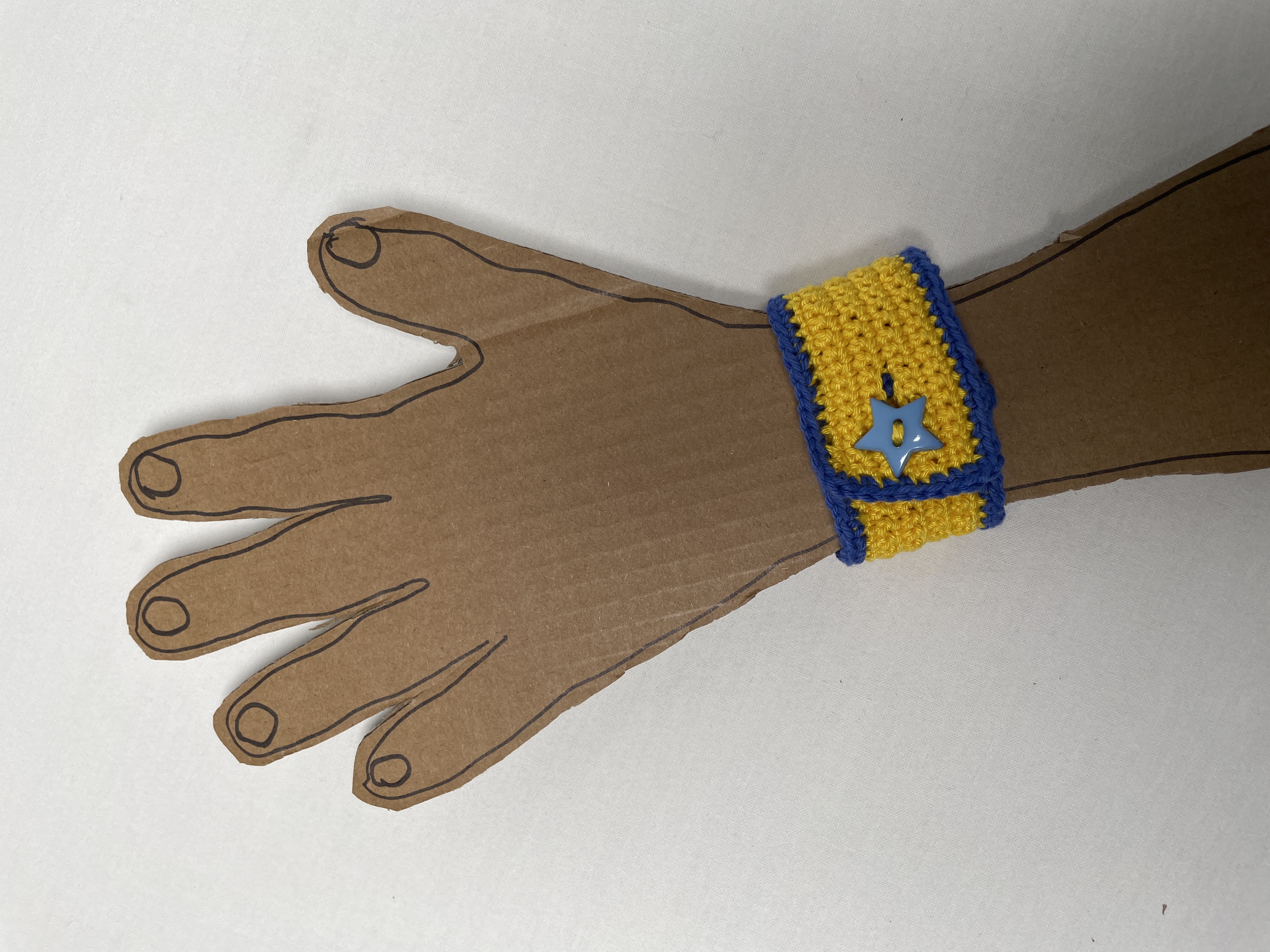 Crochet wristband, yellow and blue, photo 2