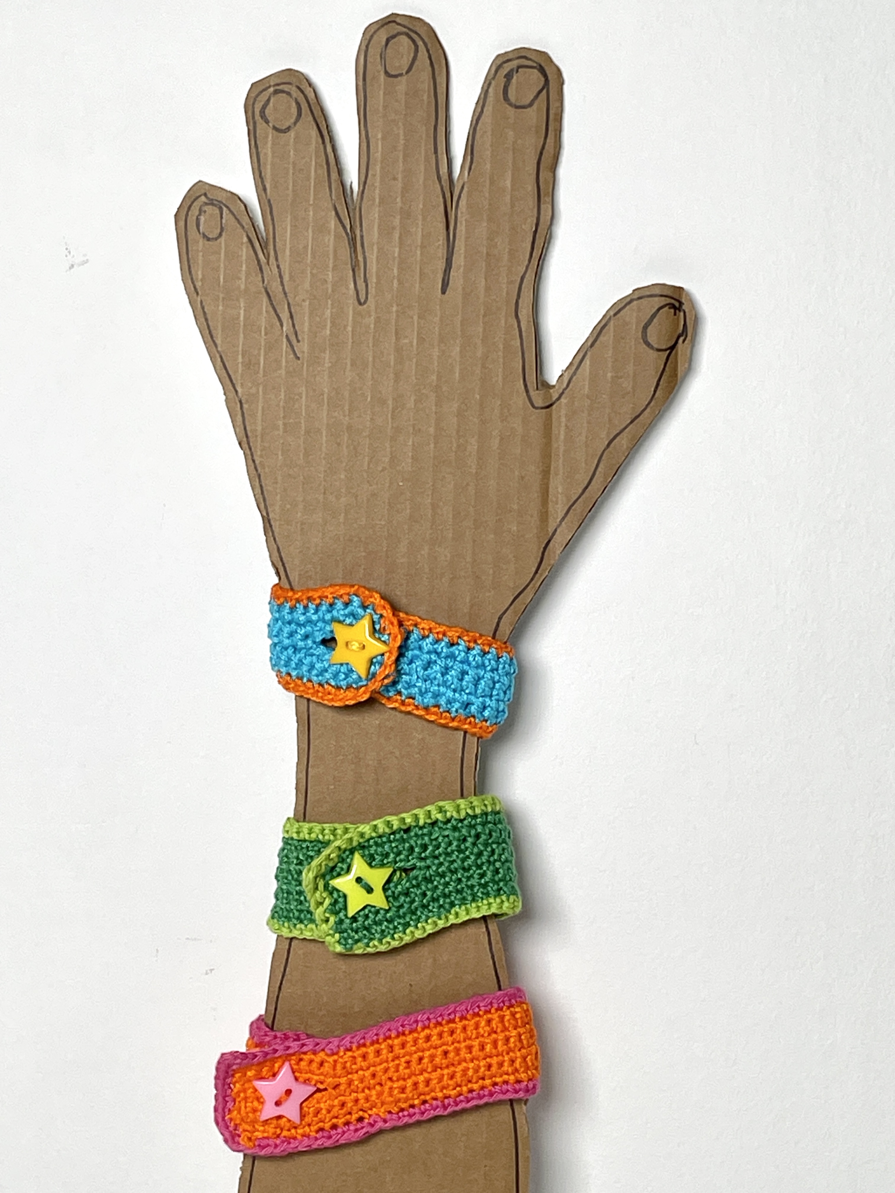 Crochet wristband, red, photo 2