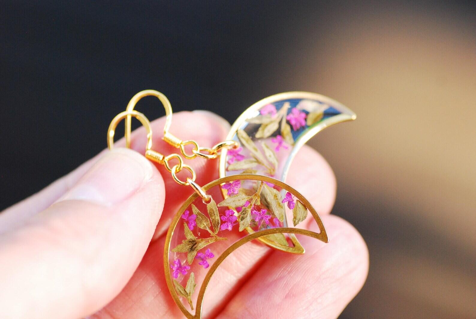 Real Dried Flower Crescent Moon Earrings with Pink Blossoms and Thyme Leaves, photo 4